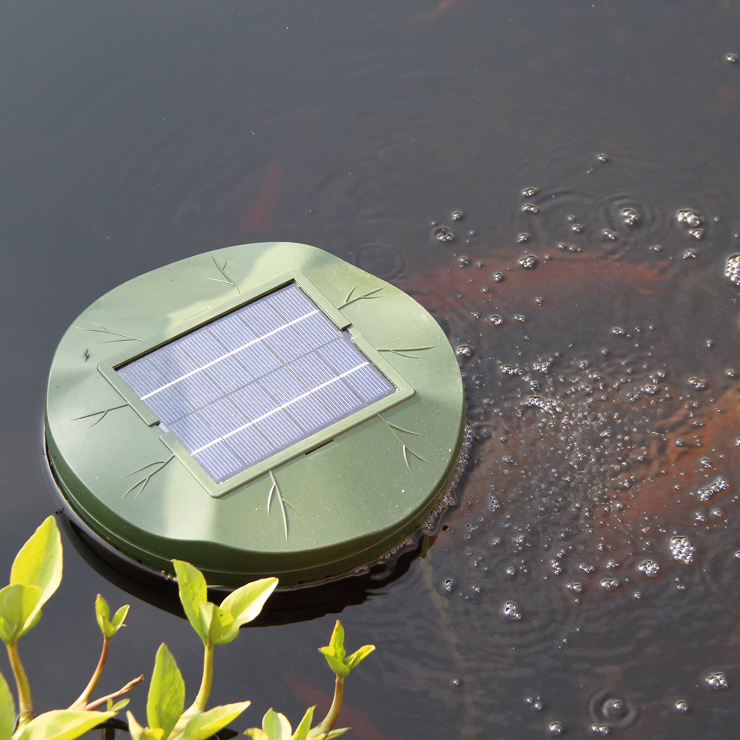 esotec Teichbelüfter Floating Air schwimmende Seerose Belüfterpumpe, 2 Ausgänge 101875, 120 l/h, (Komplettset)