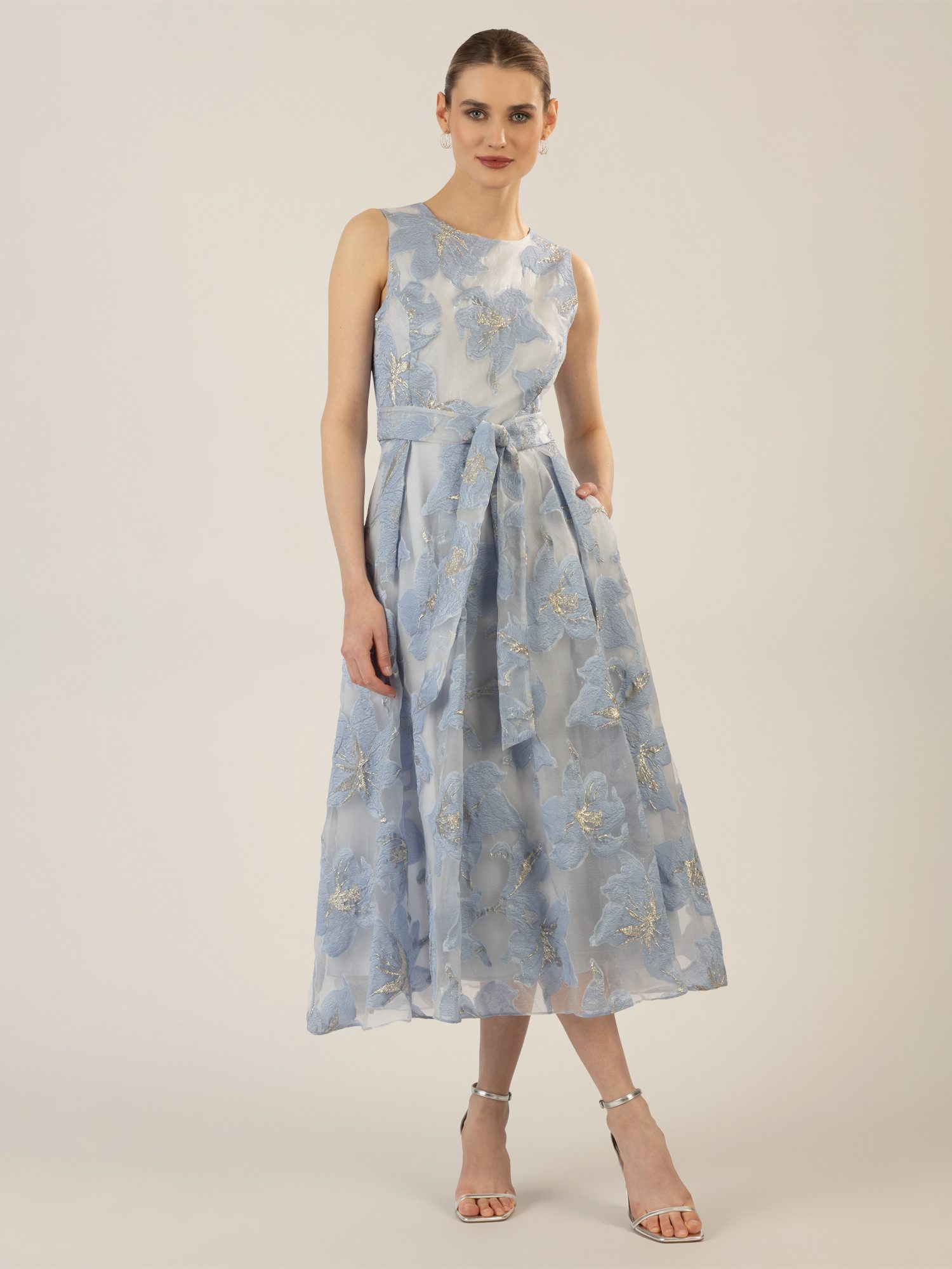 Apart Midikleid aus einem strukturierten Organza günstig online kaufen