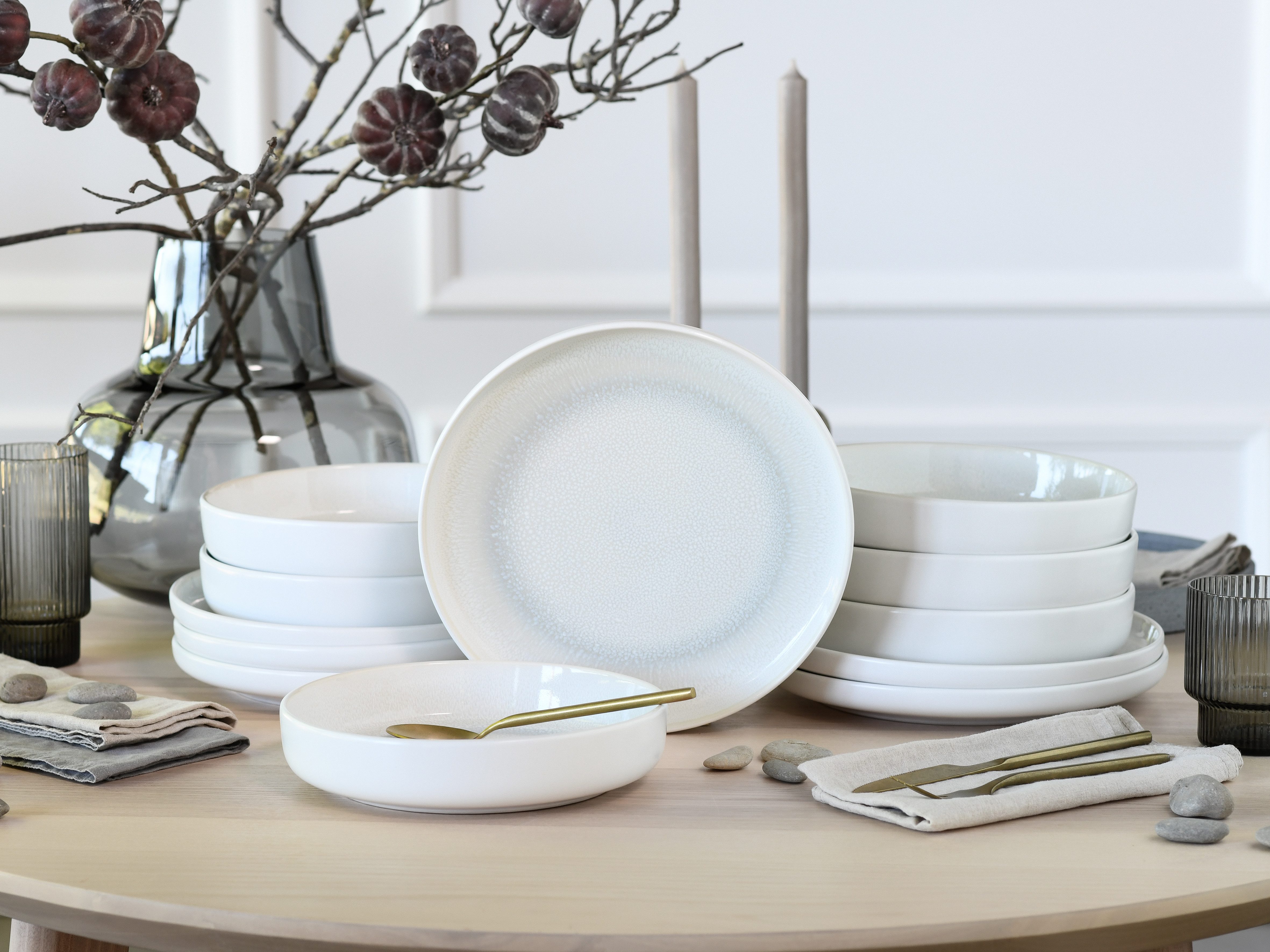 OTTO home Tafelservice Teller Set, modernes Geschirr-Set, Service Lykk (12-tlg), 6 Personen, Steinzeug, hohe Haltbarkeit, spülmaschinen- & mikrowellengeeignet, Reaktivglasur