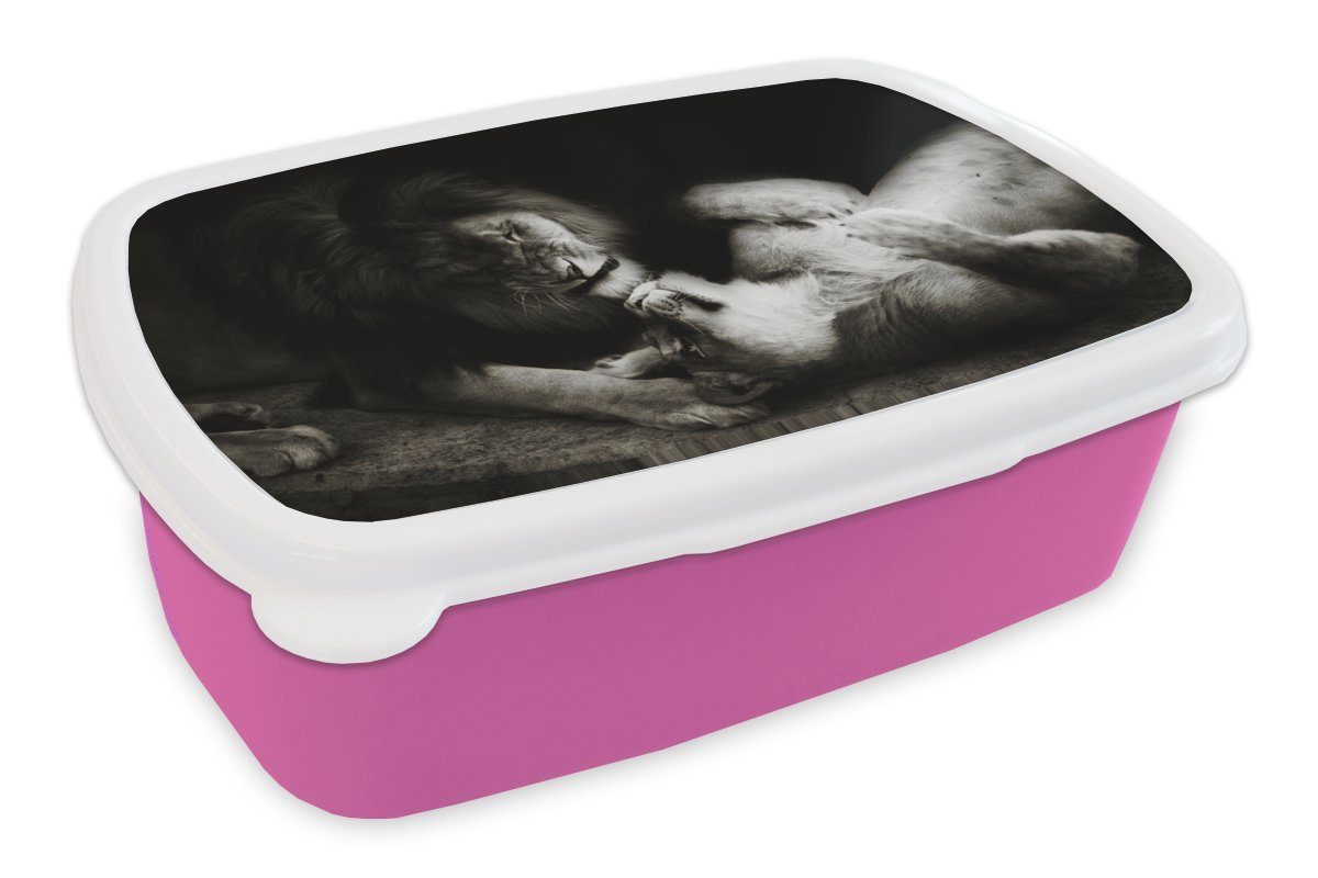 MuchoWow Lunchbox Löwe - Schwarz - Weiß, Kunststoff, (2-tlg), Brotbox für Erwachsene, Brotdose Kinder, Snackbox, Mädchen, Kunststoff rosa | Lunchboxen