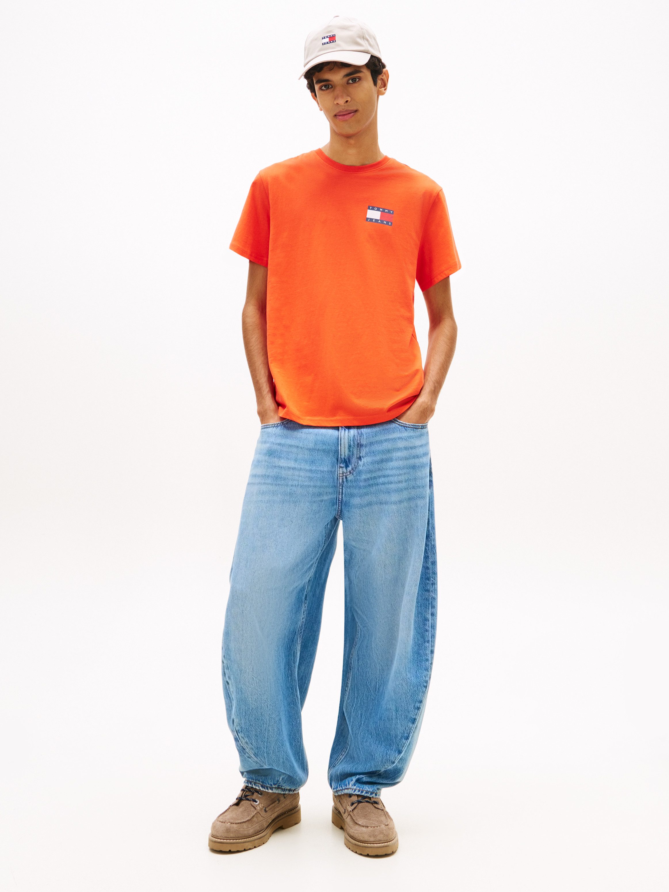 Tommy Jeans T-Shirt TJM SLIM FIT ESSENTIAL FLAG mit Rundhalsausschnitt