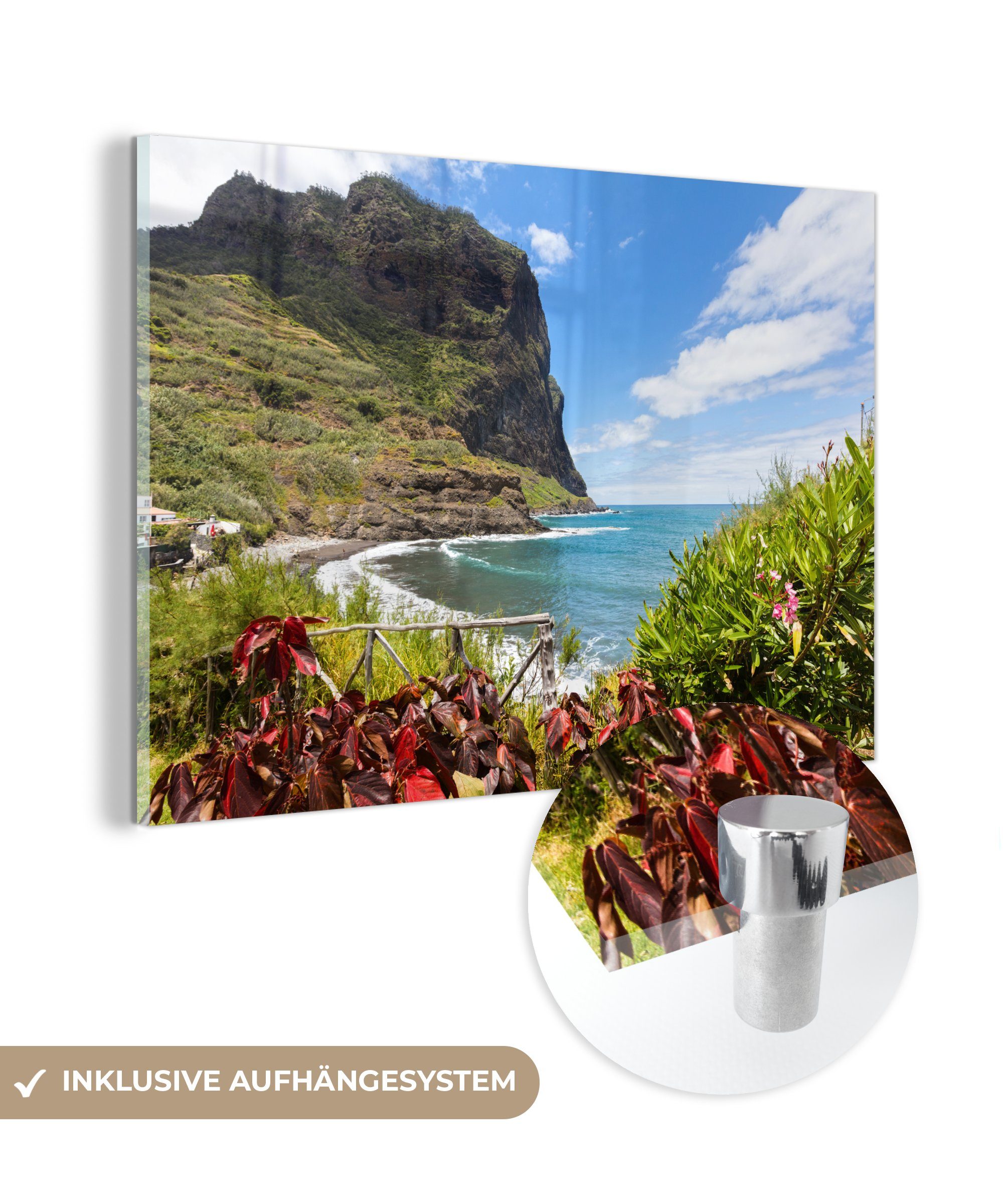 MuchoWow Acrylglasbild Eine schöne Bucht mit Vegetation auf Madeira, (1 St), Acrylglasbilder Wohnzimmer & Schlafzimmer