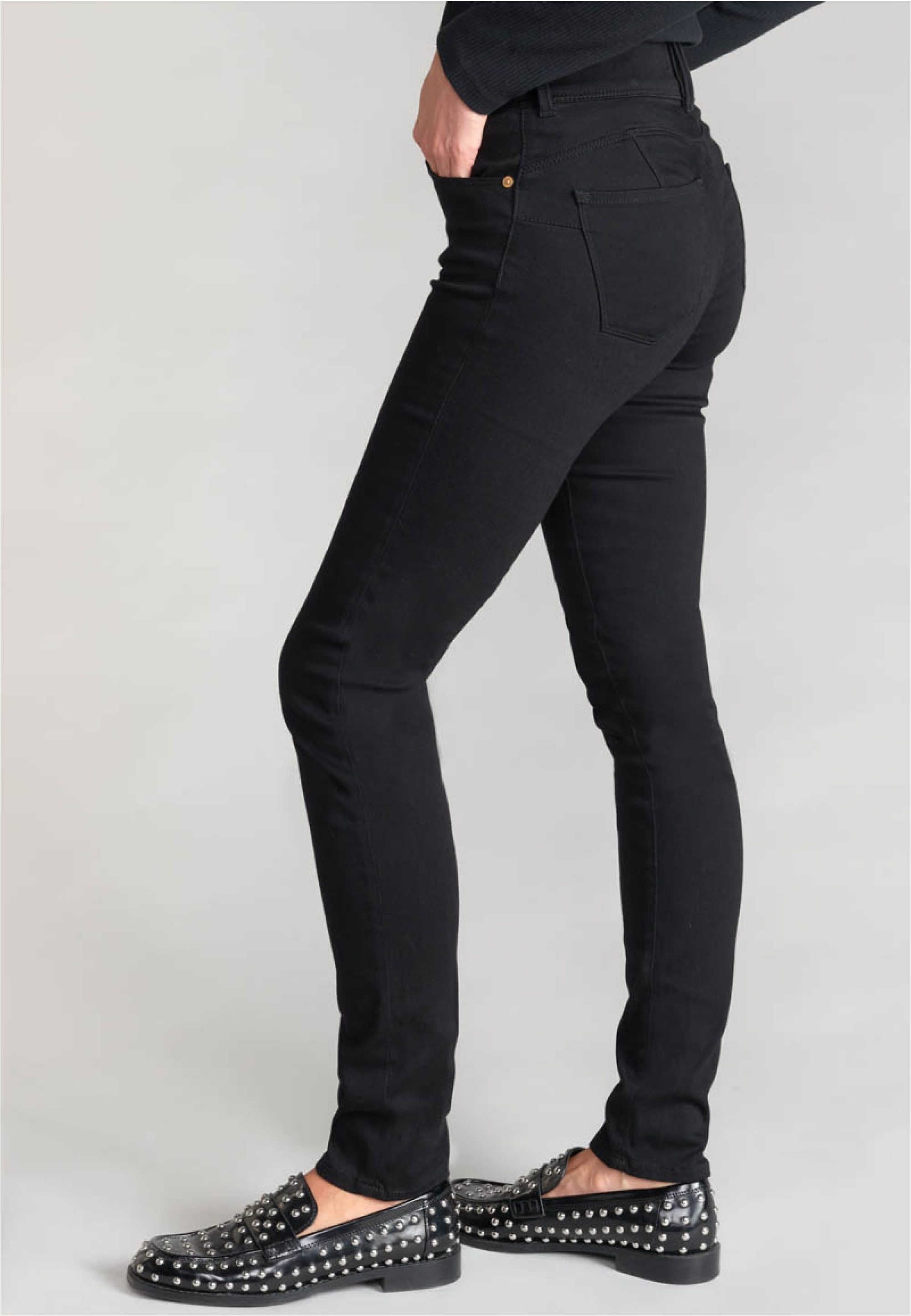 Le Temps Des Cerises Röhrenjeans ULTRAPUL im klassischen 5-Pocket-Design