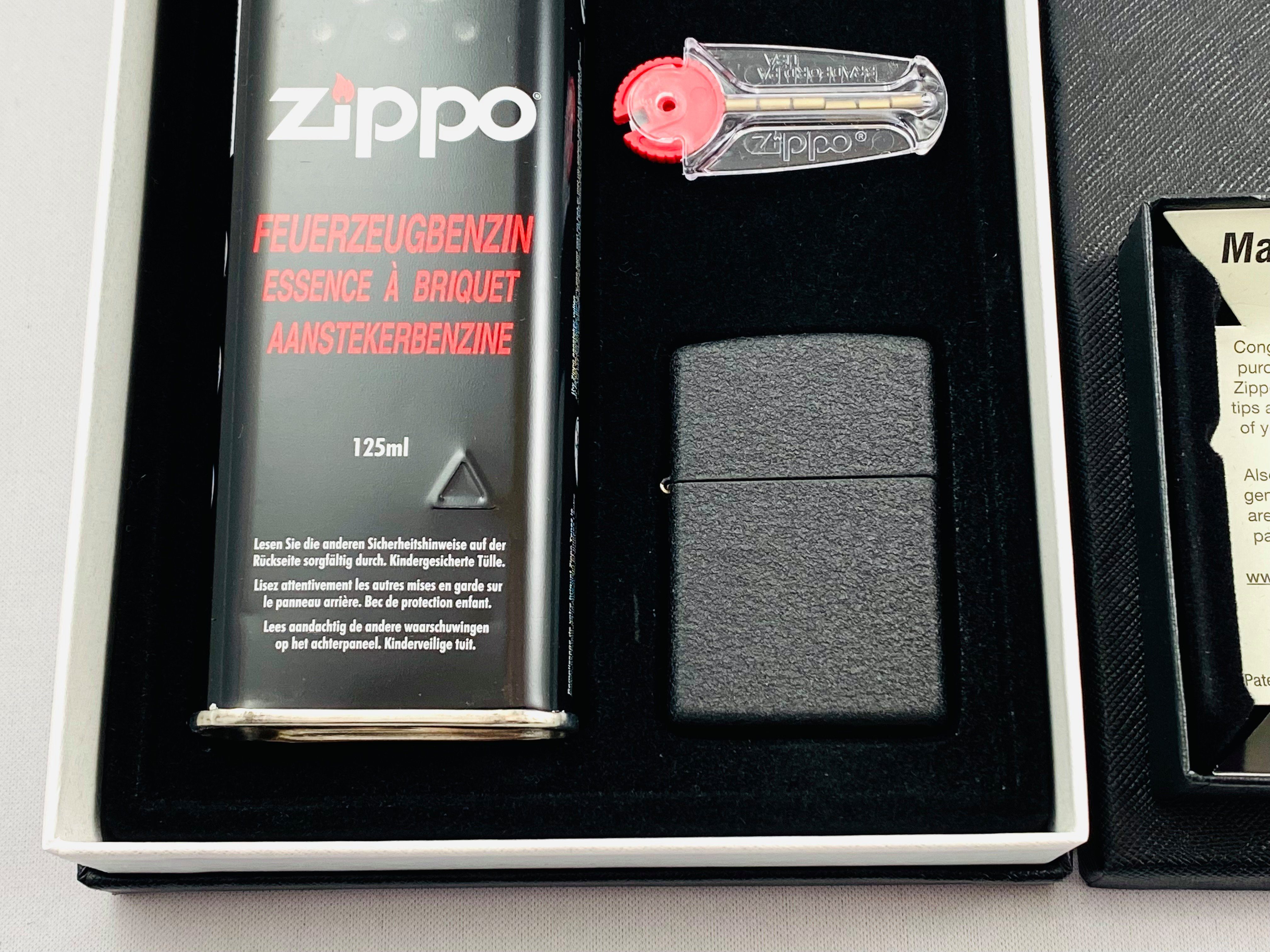 Zippo Feuerzeug schwarz Black Crackle Geschenkset Sturmfeuerzeug – Bild 2 von 4