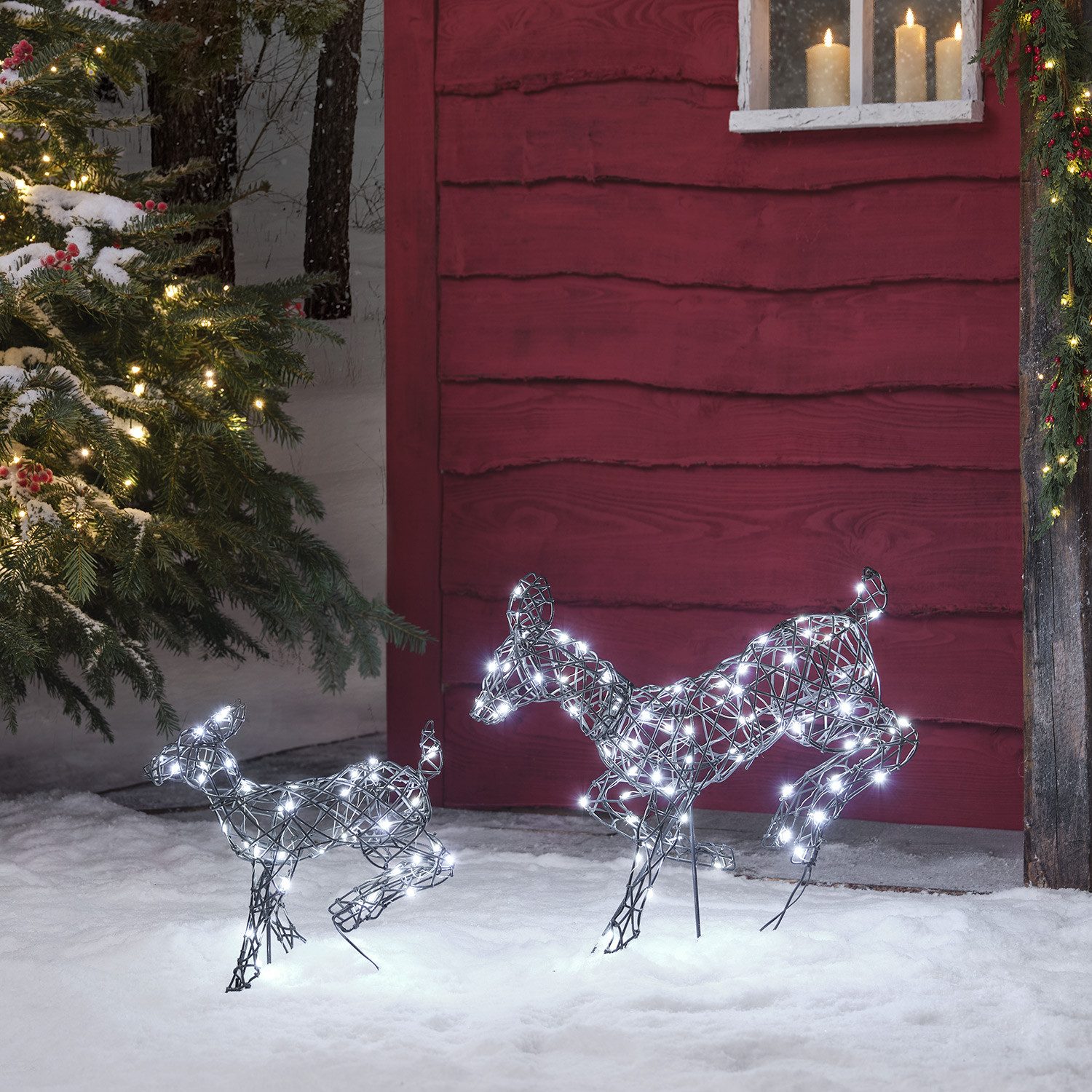 Lights4fun LED-Dekofigur 2er Set springende LED-Rentierefamilie Hirschkuh & Rehkitz M Harlow