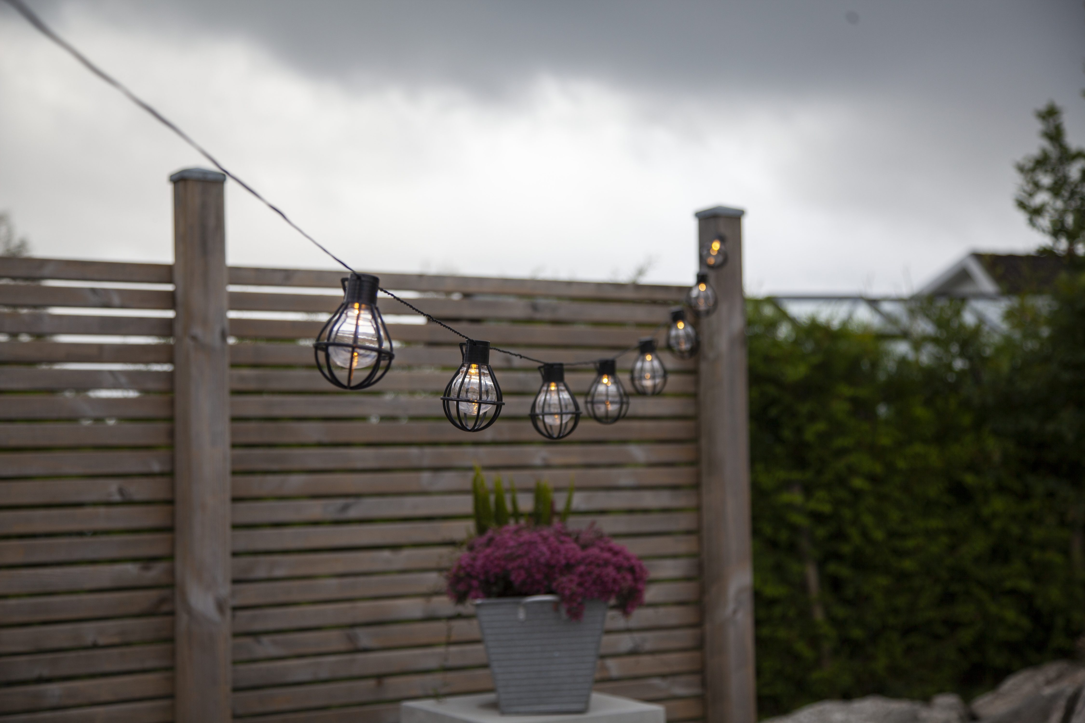 STAR TRADING LED-Lichterkette Cage, 8-flammig, ca. 2,8 m + 5 m Zuleitung, mit Trafo, outdoor, Vierfarb-Karton