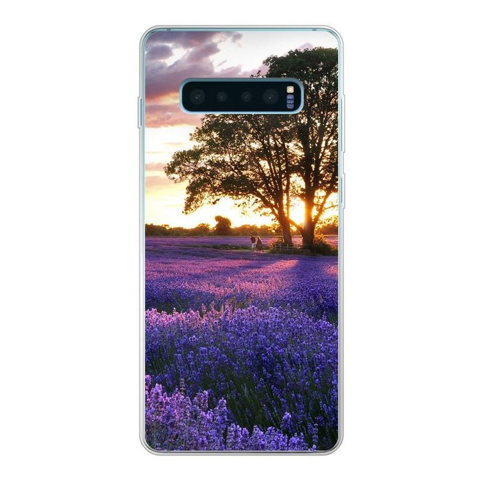 MuchoWow Handyhülle Lavendelfelder in England bei Sonnenuntergang Phone Case Handyhülle Samsung Galaxy S10+ Silikon Schutzhülle