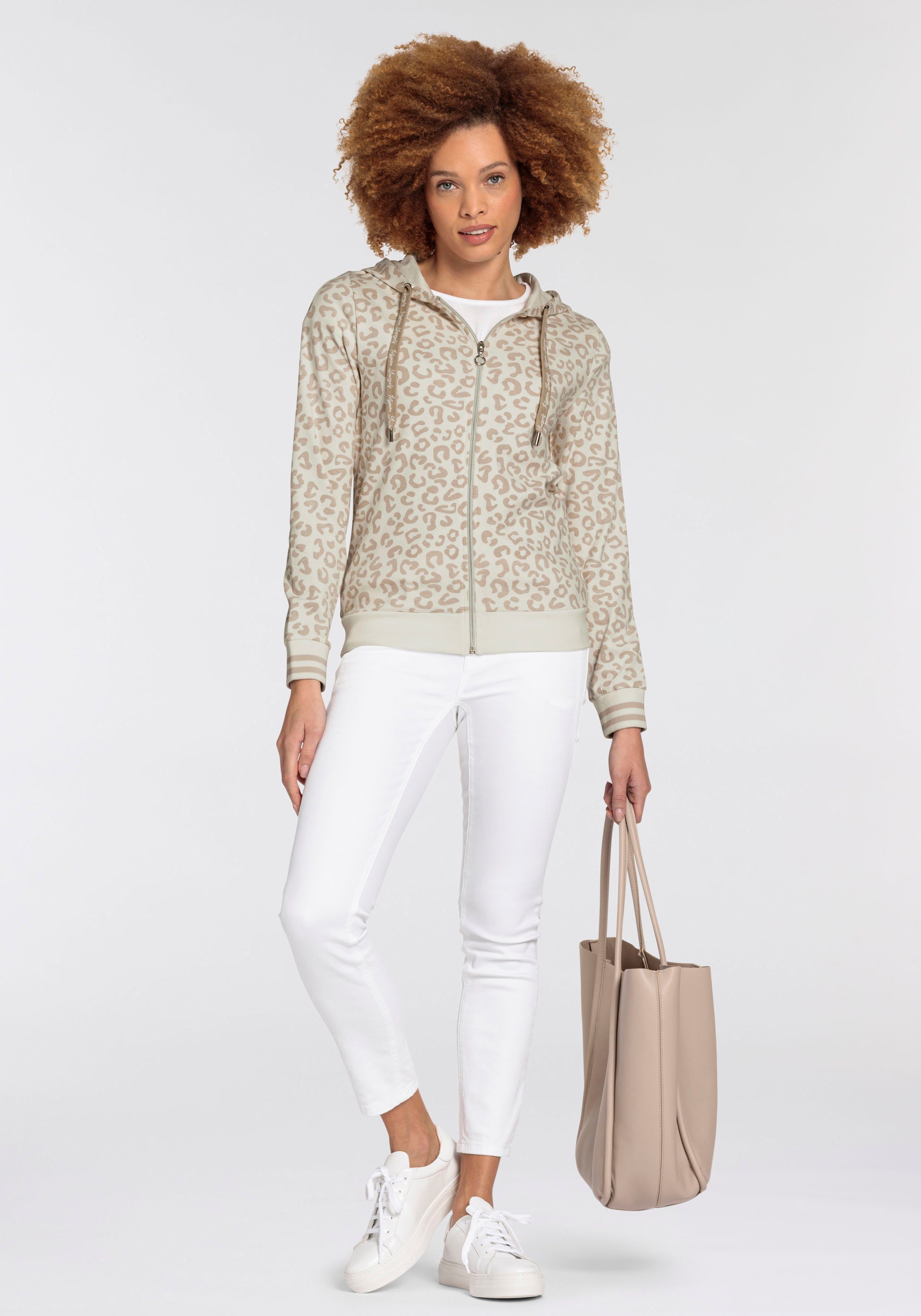 Zum Outfit 8