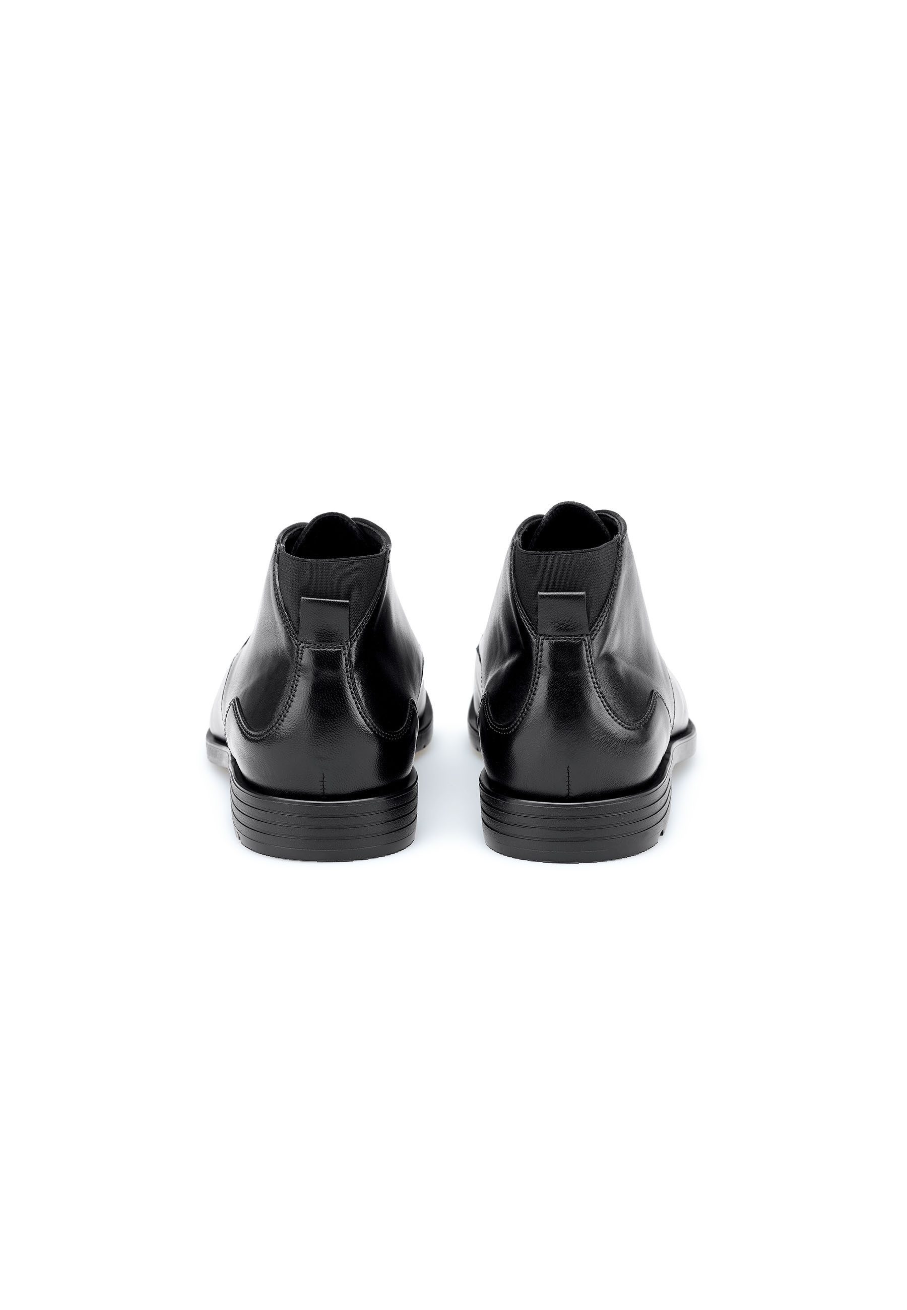 Lloyd EEZY 325L Stiefelette mit klassischem Design