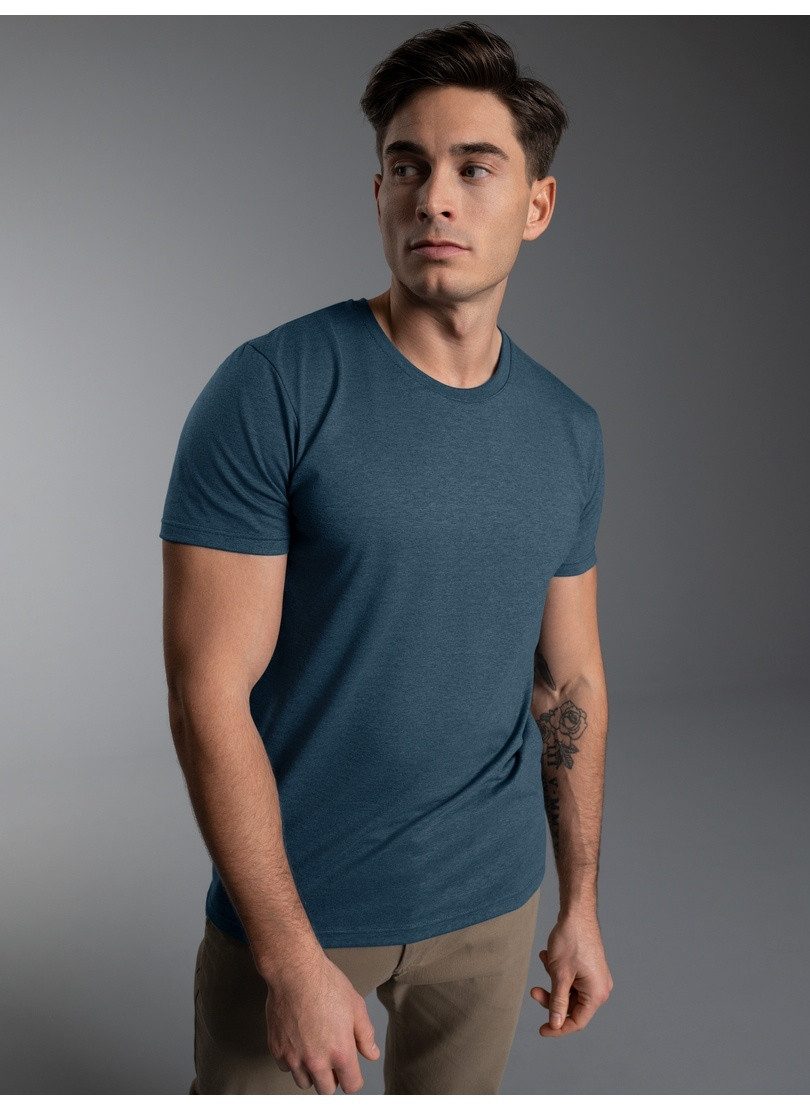 Trigema T-Shirt TRIGEMA Slim Fit T-Shirt aus DELUXE Baumwolle (1-tlg)
