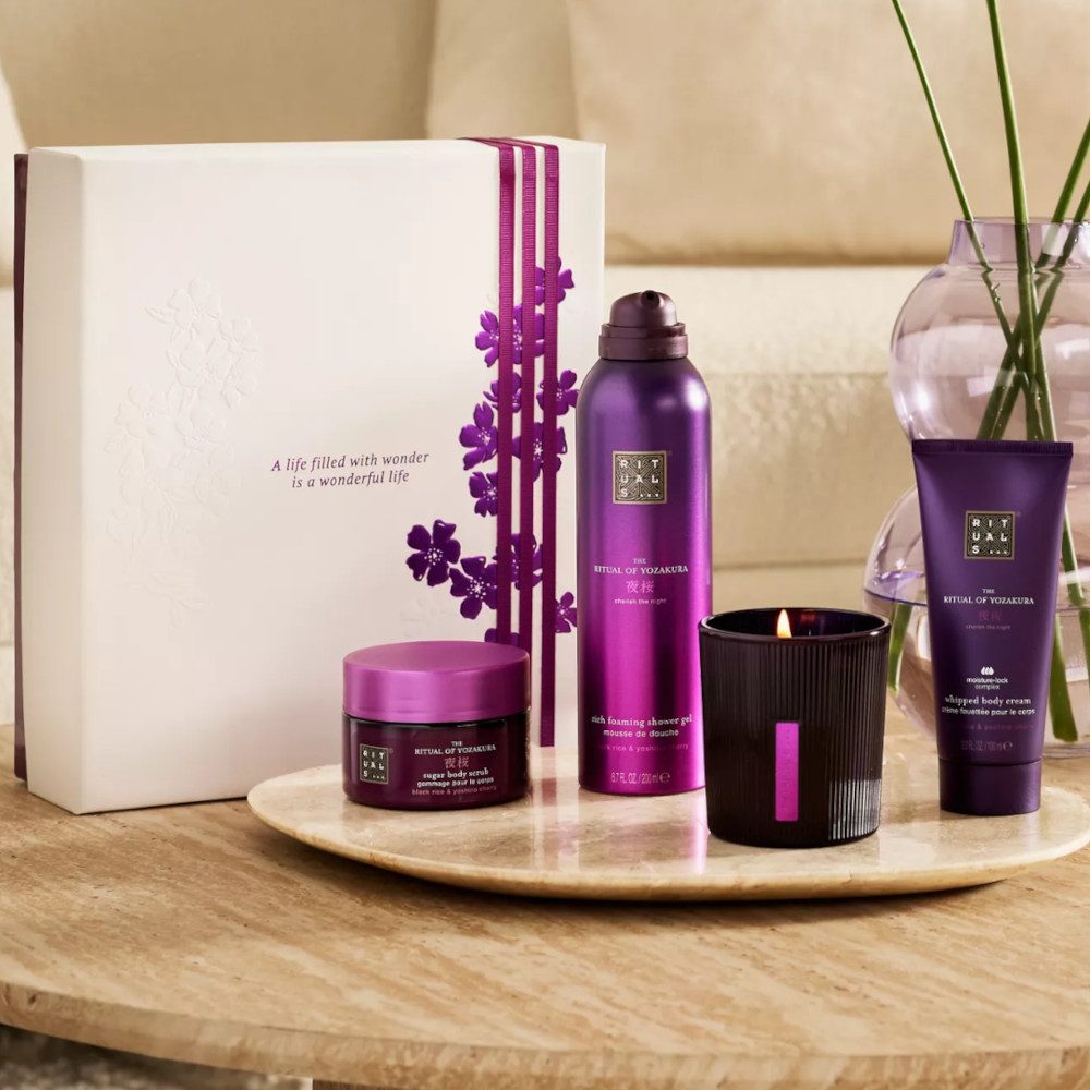 Rituals Pflege-Geschenkset Rituals Yozakura Geschenkset M – 4-teilig mit Kirschblüte & Pflege, 4-tlg., Yozakura Set mit Maienkirsche & Sake – inspiriert von Hanami