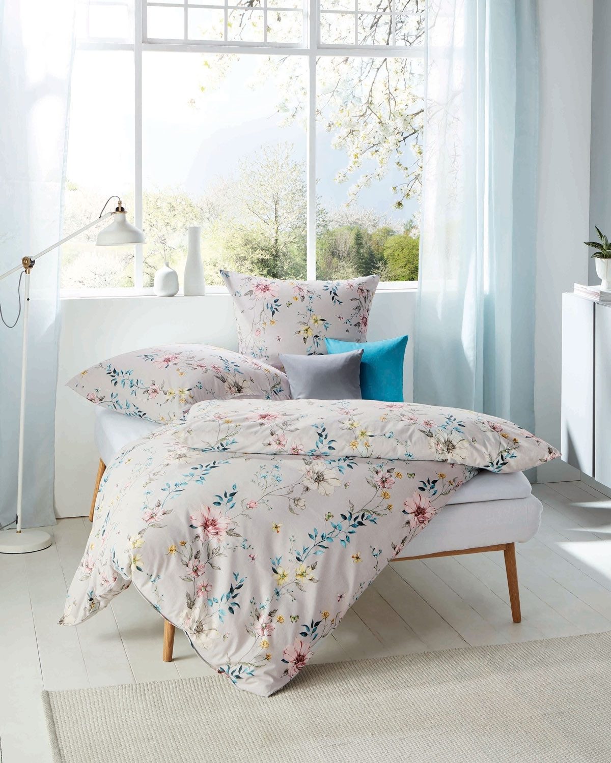 Kaeppel Bettwäsche FLAVIA, 135 x 200 cm, Silbergrau, Rosa, Blau, Satin, 2 t günstig online kaufen