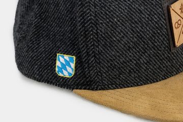 Bavarian Caps Baseball Cap Baseball-Cap "Kreizweis Altbayern" mit Echtholz-Badge