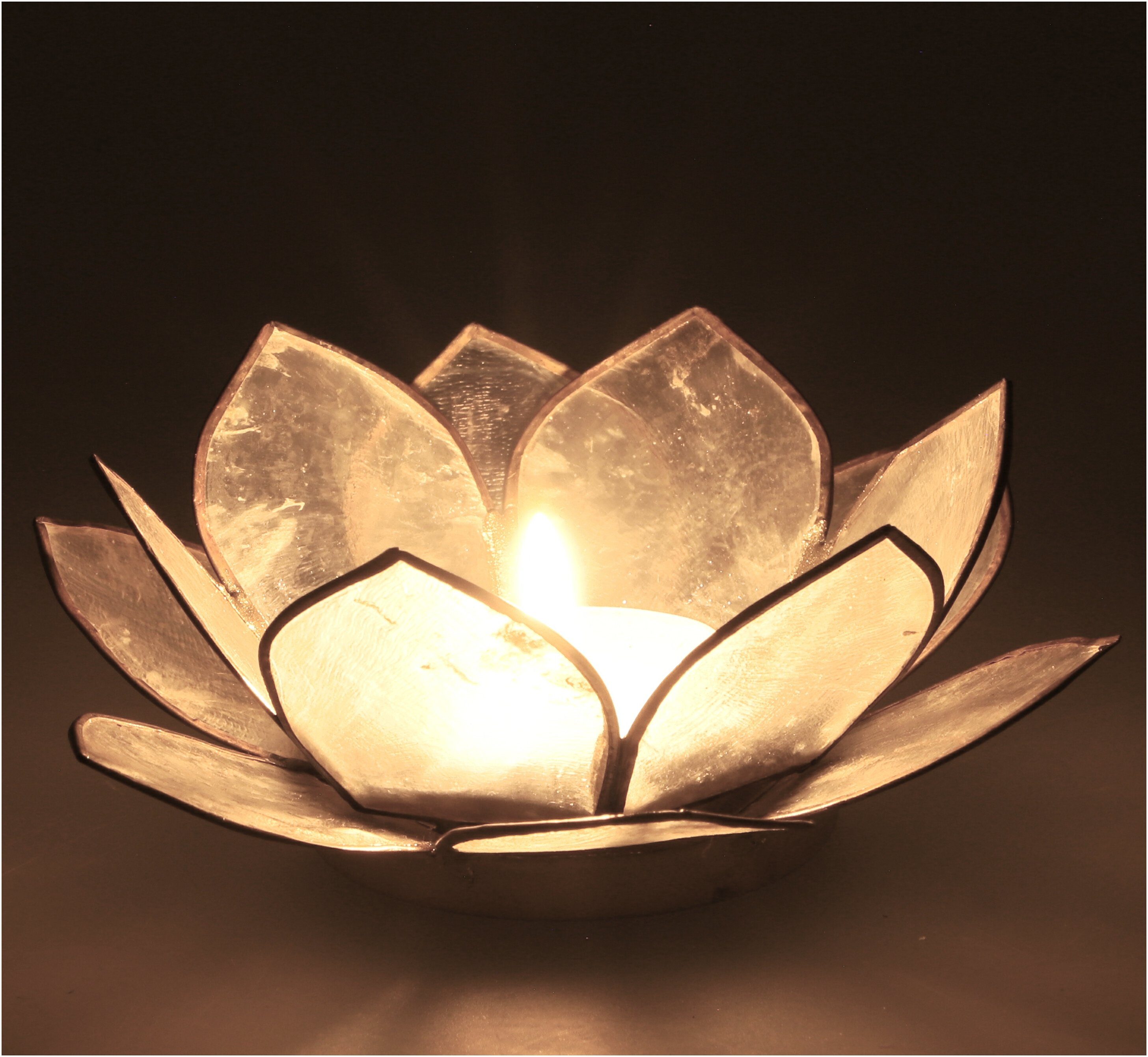 Guru-Shop Windlicht Lotus Teelicht Muschel 11*4 cm - weiß günstig online kaufen