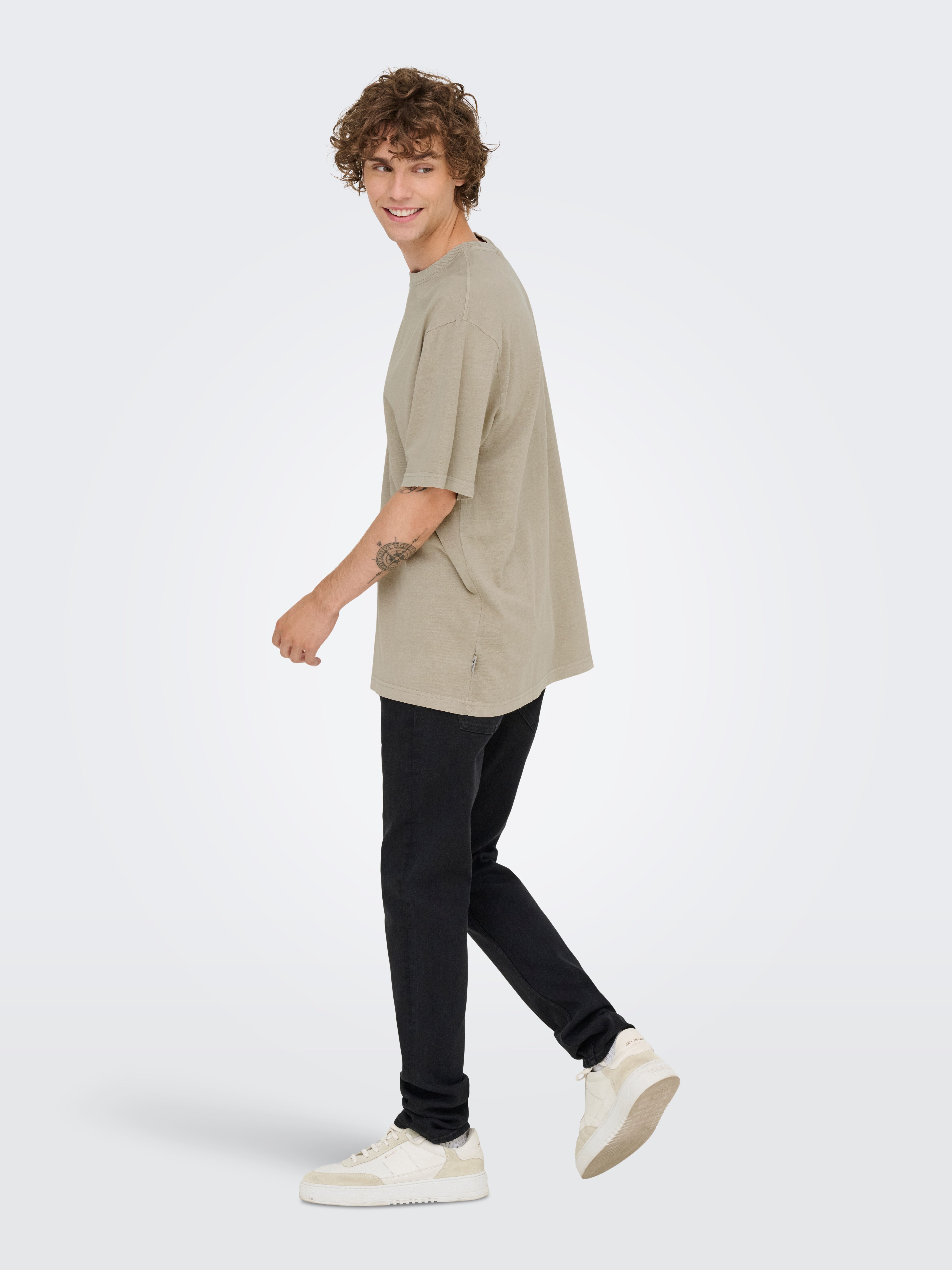 ONLY & SONS Rundhalsshirt ONSDISTRESS RLX SS TEE