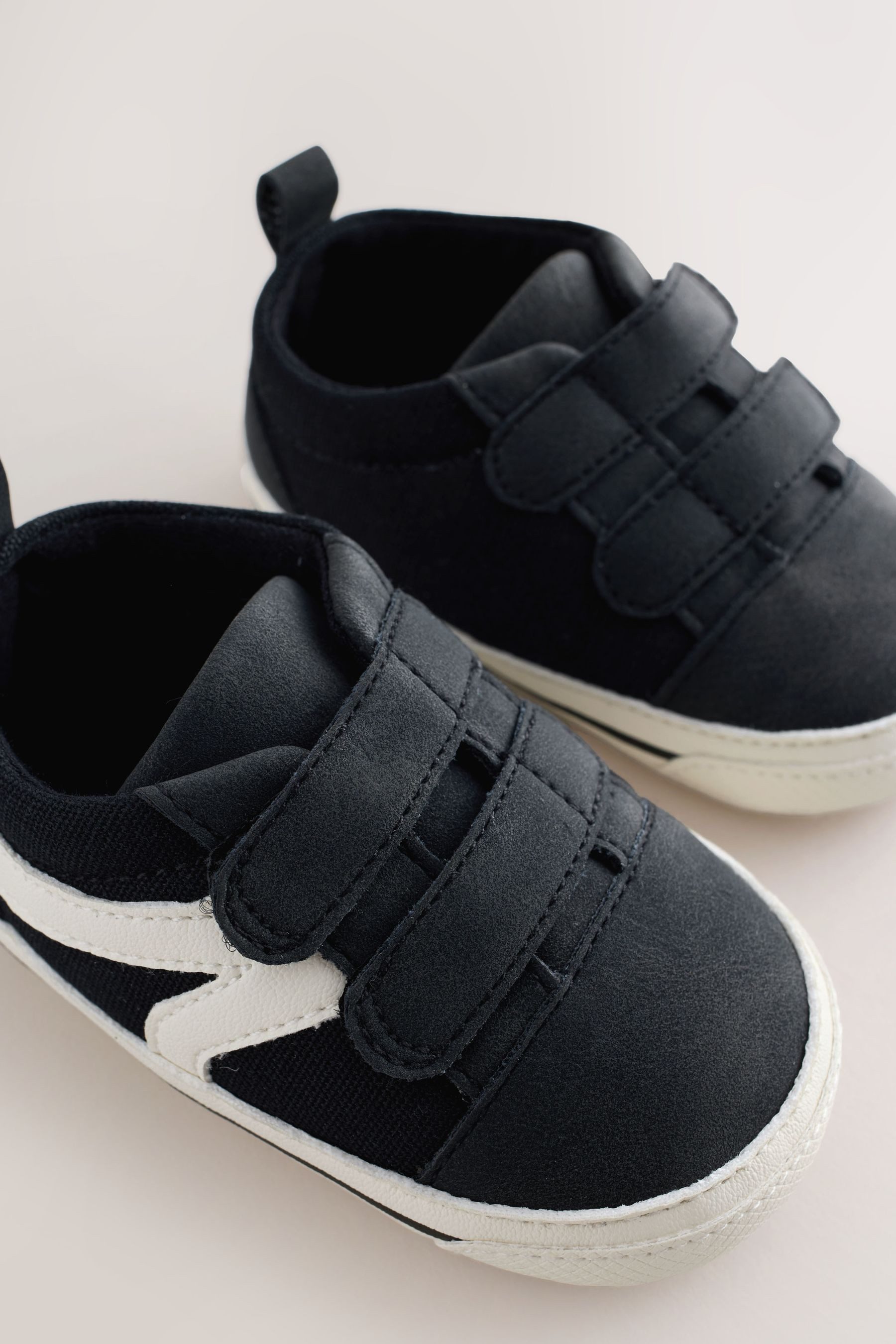 Next Baby Skate-Sneaker mit Klettverschluss Sneaker (1-tlg)