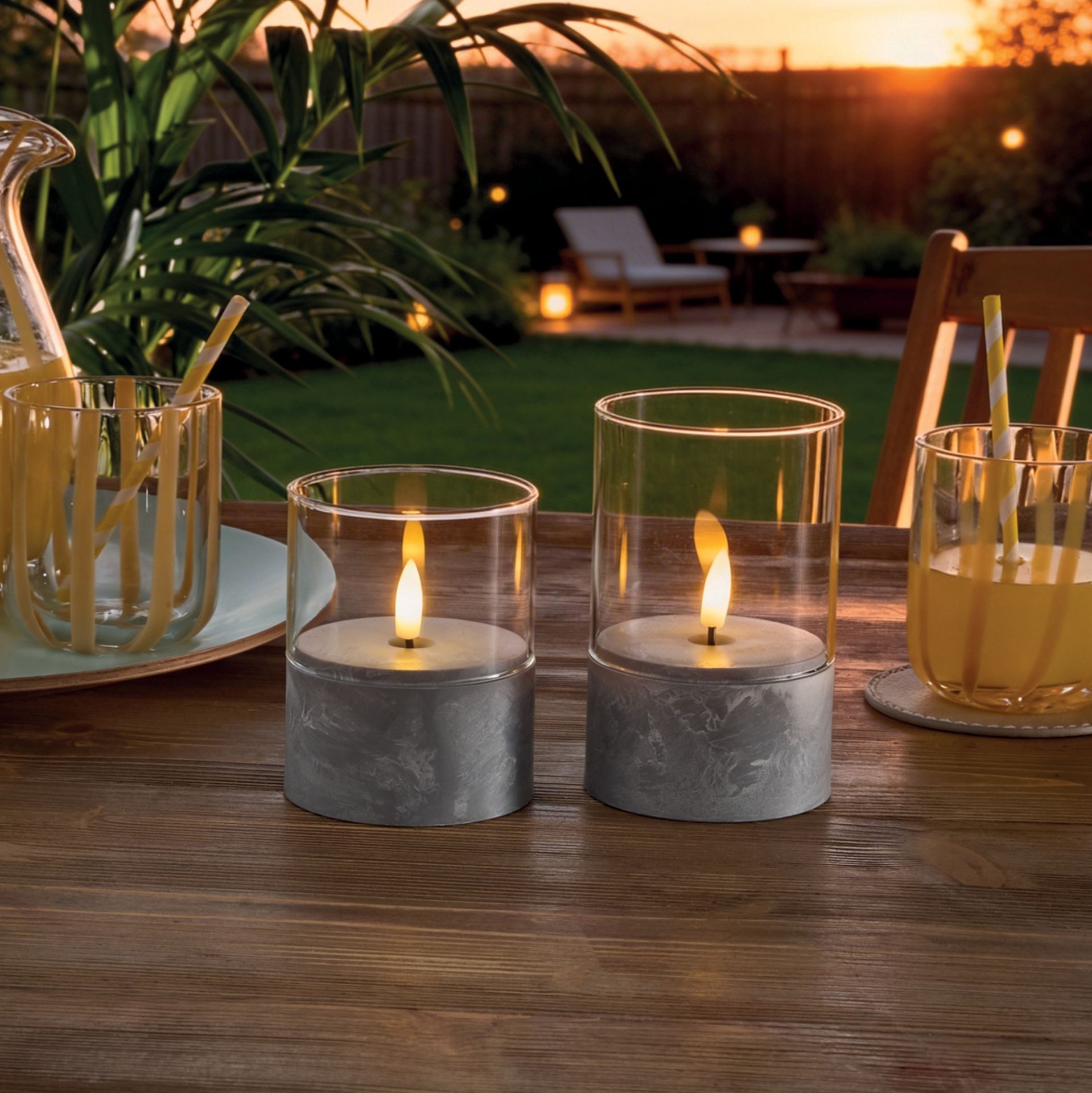Home-trends24.de Teelichthalter LED Teelicht Kerzen Halter Beton Optik Garten Terrasse Deko 2er-Set (2 St)
