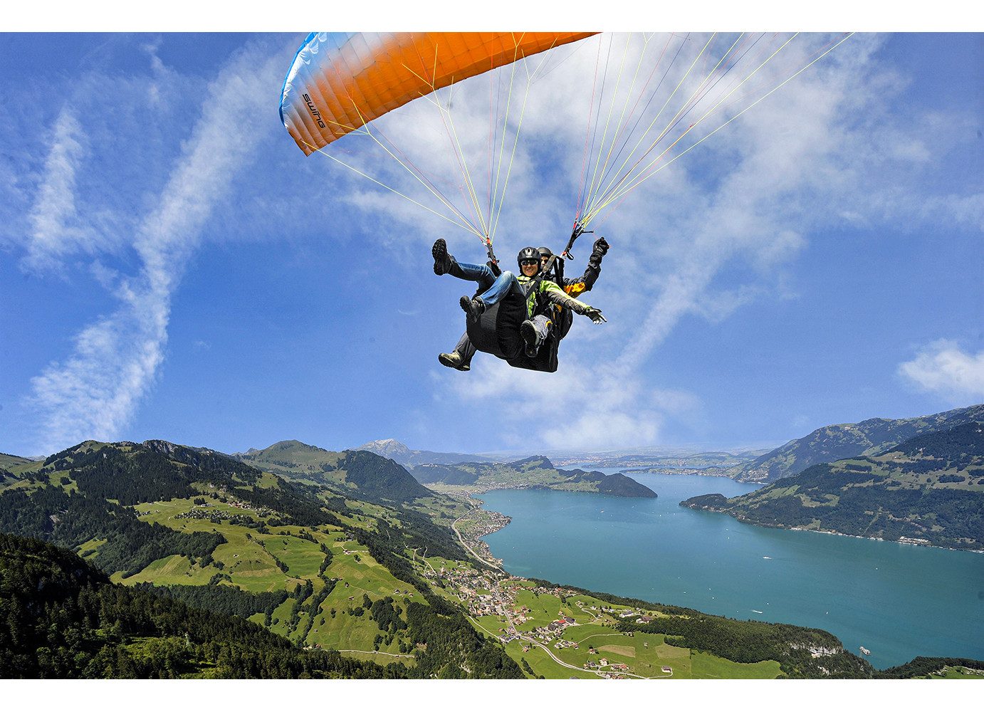 Jochen Schweizer Erlebnisgutschein Paar Gleitschirmflug Emmetten