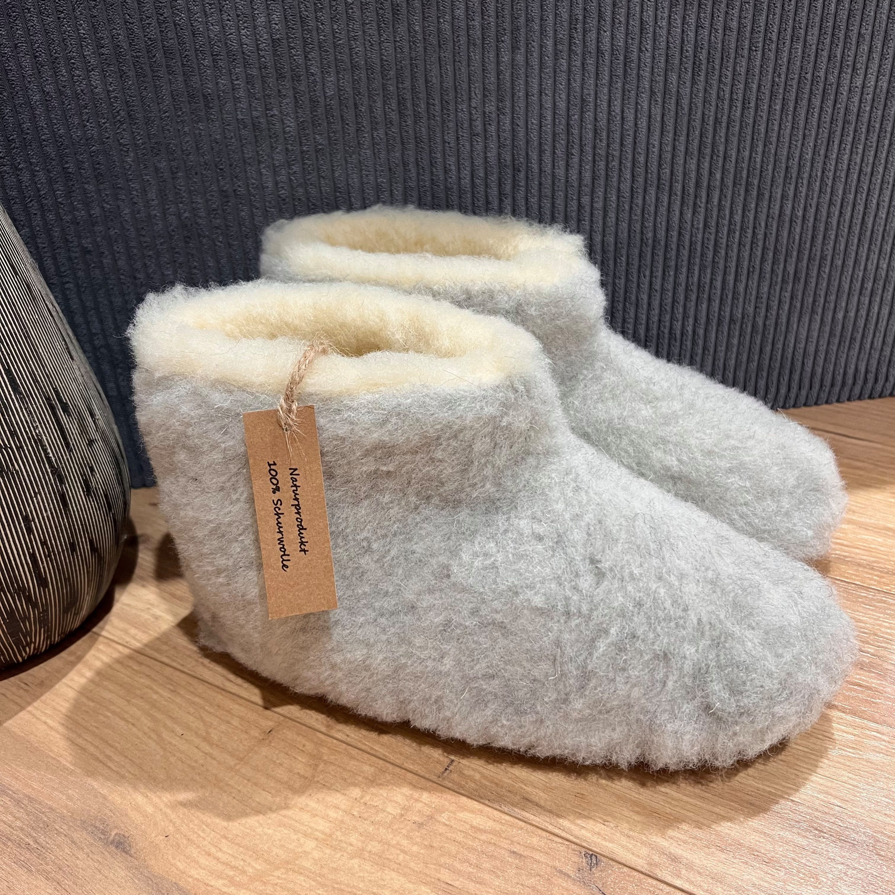 em-ka Hüttenschuhe Schurwolle Lammwolle Winter Warme Wollsocke Hausschuhe Hausschuh Füßwarmer für Damen und Herren Naturprodukt aus Schafwolle