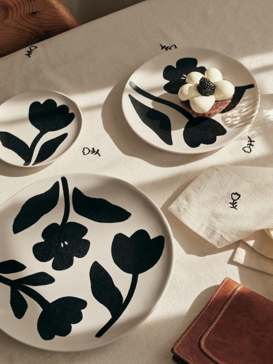 Broste Copenhagen Brotteller Flora Teller black/off white Ø15cm