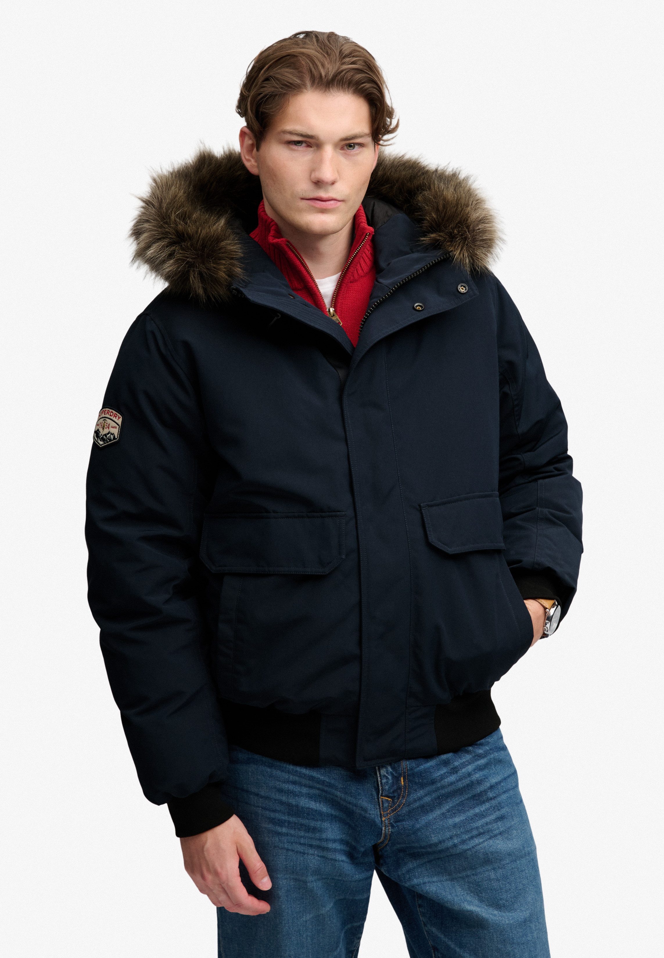 Superdry Bomberjacke FAUX FUR EVEREST BOMBER JACKET Kunstfaser, relaxed fit