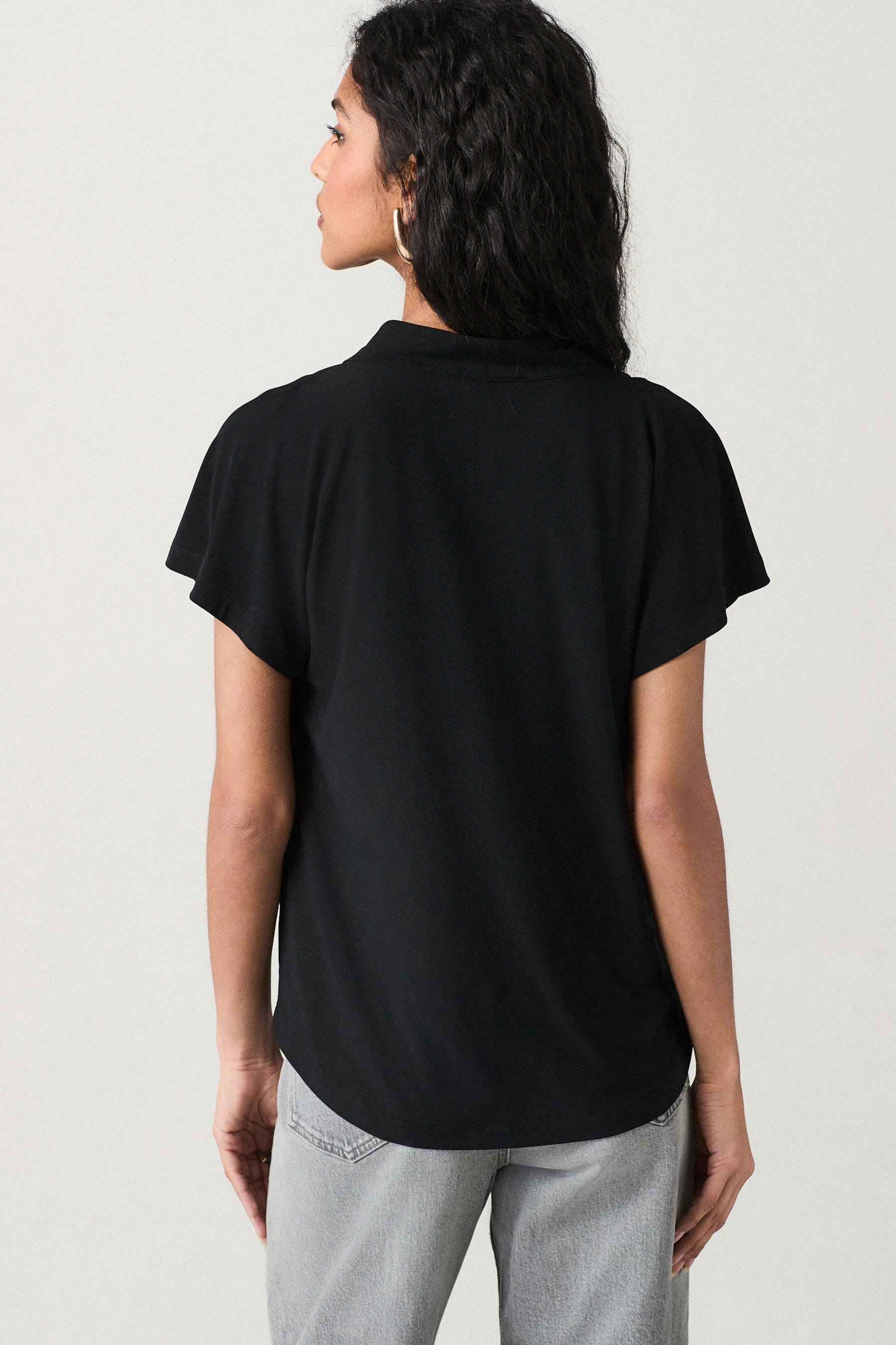 Next Blusenshirt Kurzärmelige Bluse mit V-Ausschnitt günstig online kaufen