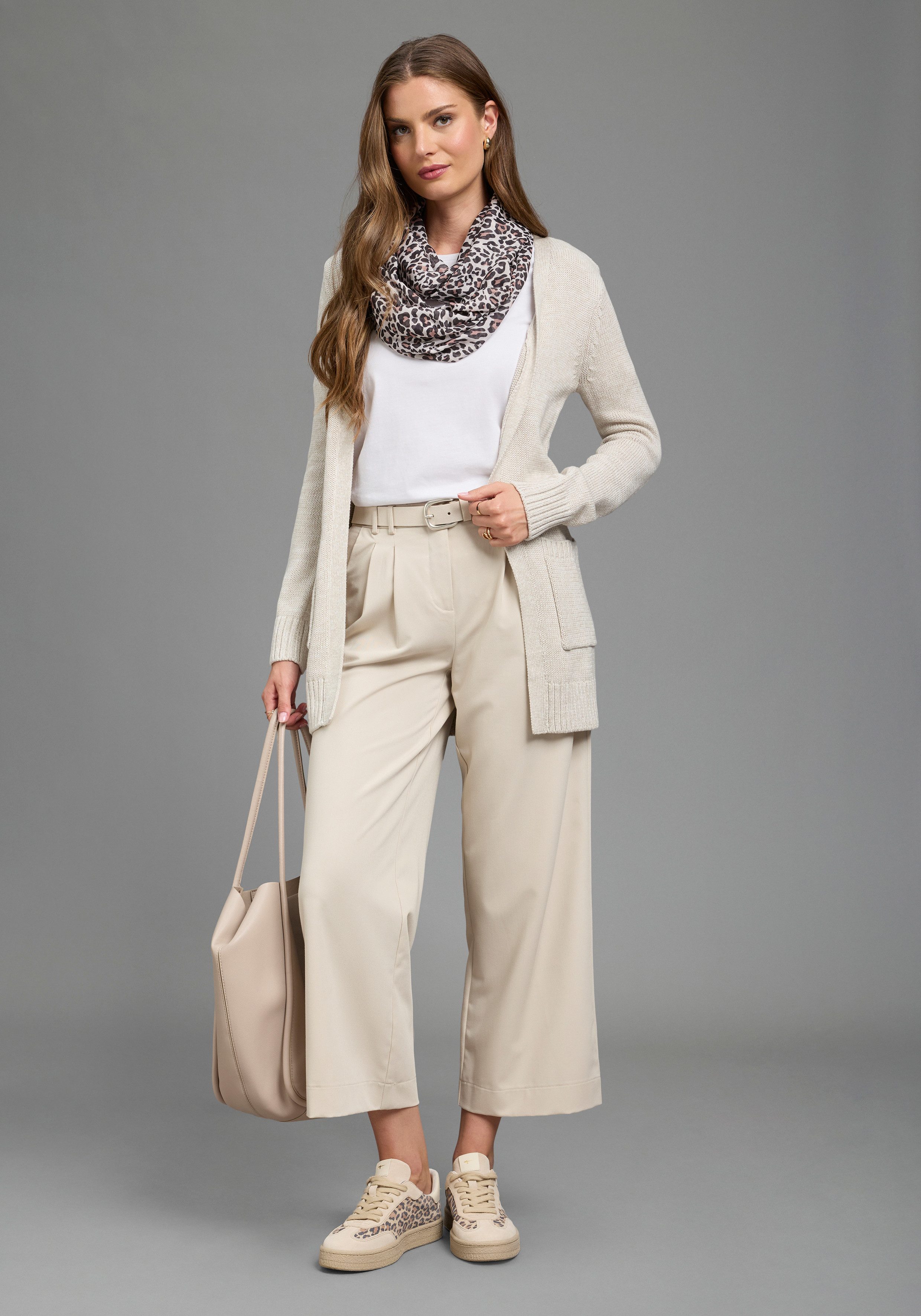 Zum Outfit 10
