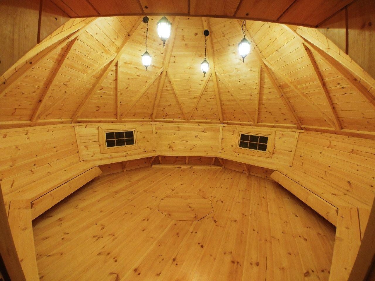 JVmoebel Grillkota Grillhaus: Gemütliche Grillhütte für gesellige Abende im Freien, Made in Europe