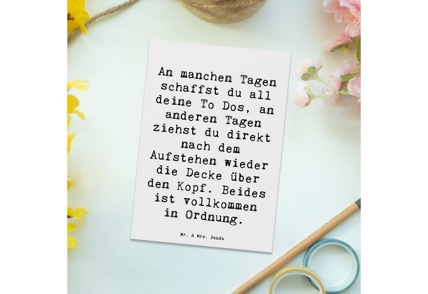Thumbnail - Mr. & Mrs. Panda Postkarte Tapferkeit im Alltag - Weiß - Geschenk, Selbstfürsorge, Einladungskar, Matt Rückseite