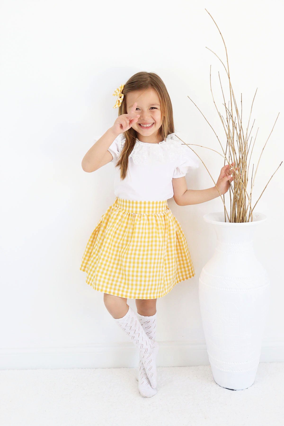 Shirt & Rock Set Daisy - Rock, kurzarm Bluse mit Spitze und Haarspange