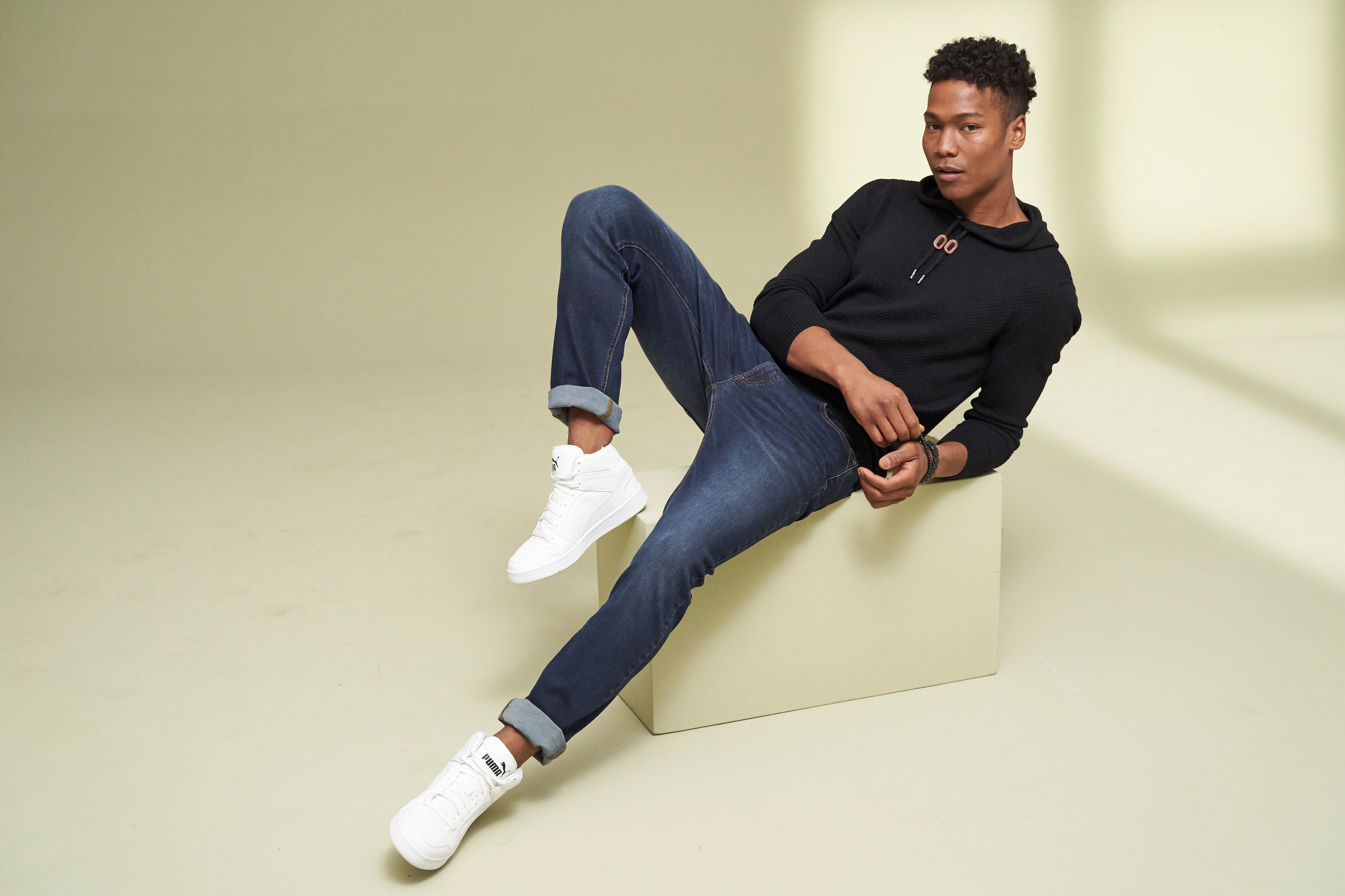 Bruno Banani Slim-fit-Jeans Grady schmale Beinweite, niedrige Leibhöhe, figurbetonte Silhouette