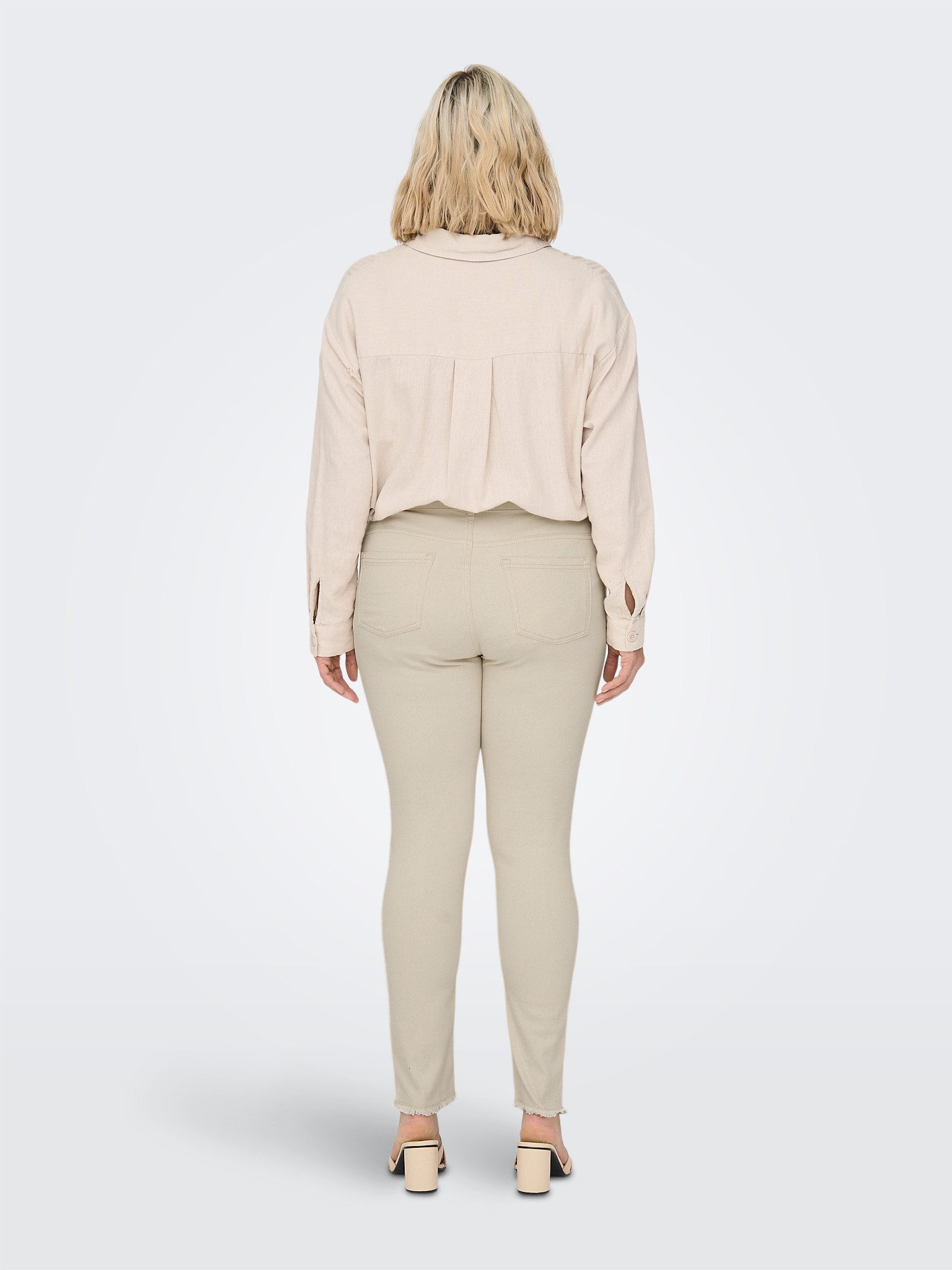 ONLY CARMAKOMA Ankle-Jeans CARWILLY REG ANK RAW SK DNM DOT019 NOOS