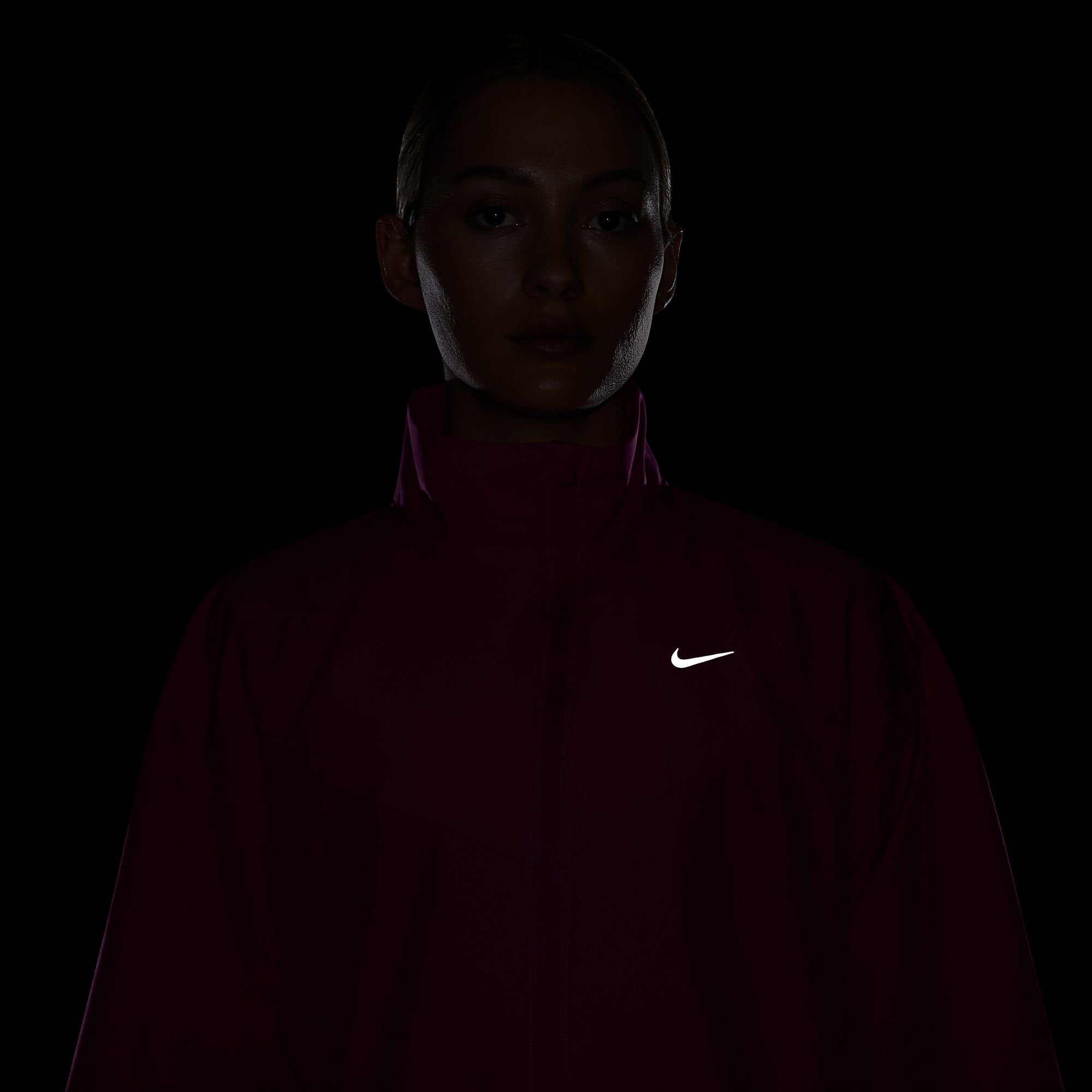 JACKET DRI-FIT FIREBERRY/PURPLE WOMEN'S INK Nike SWOOSH Laufjacke