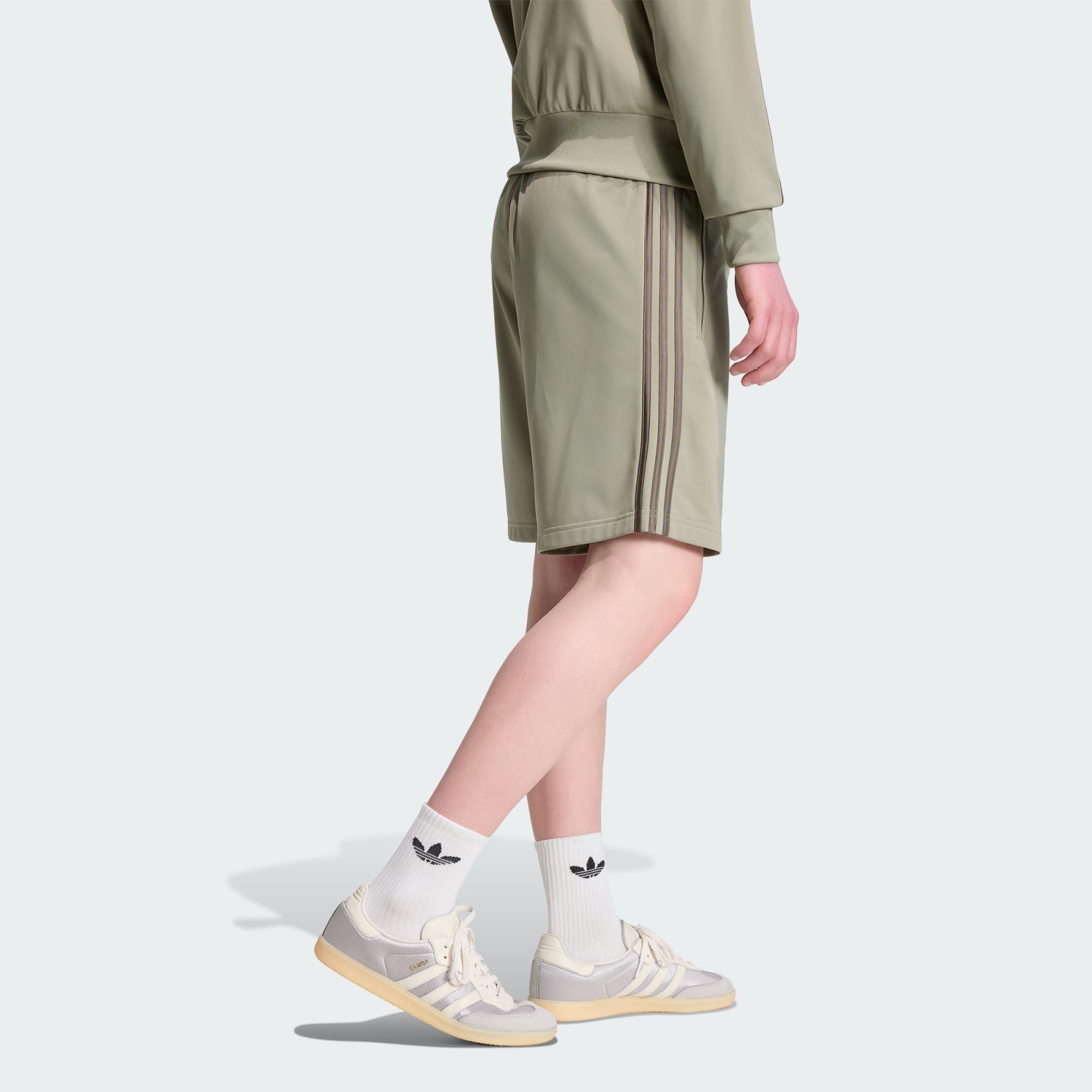 adidas Originals Shorts FIREBIRD SHORTS (1-tlg)