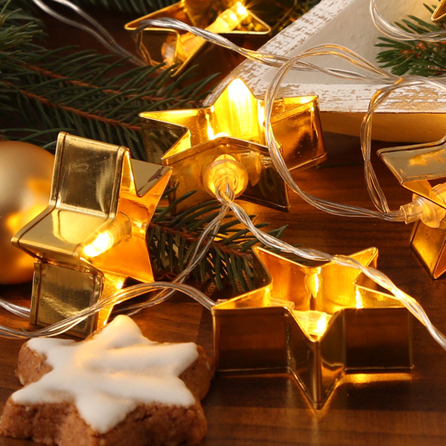 MARELIDA LED-Lichterkette goldene Metall Sterne als Backförmchen Keksausstecher Weihnachten, 8-flammig