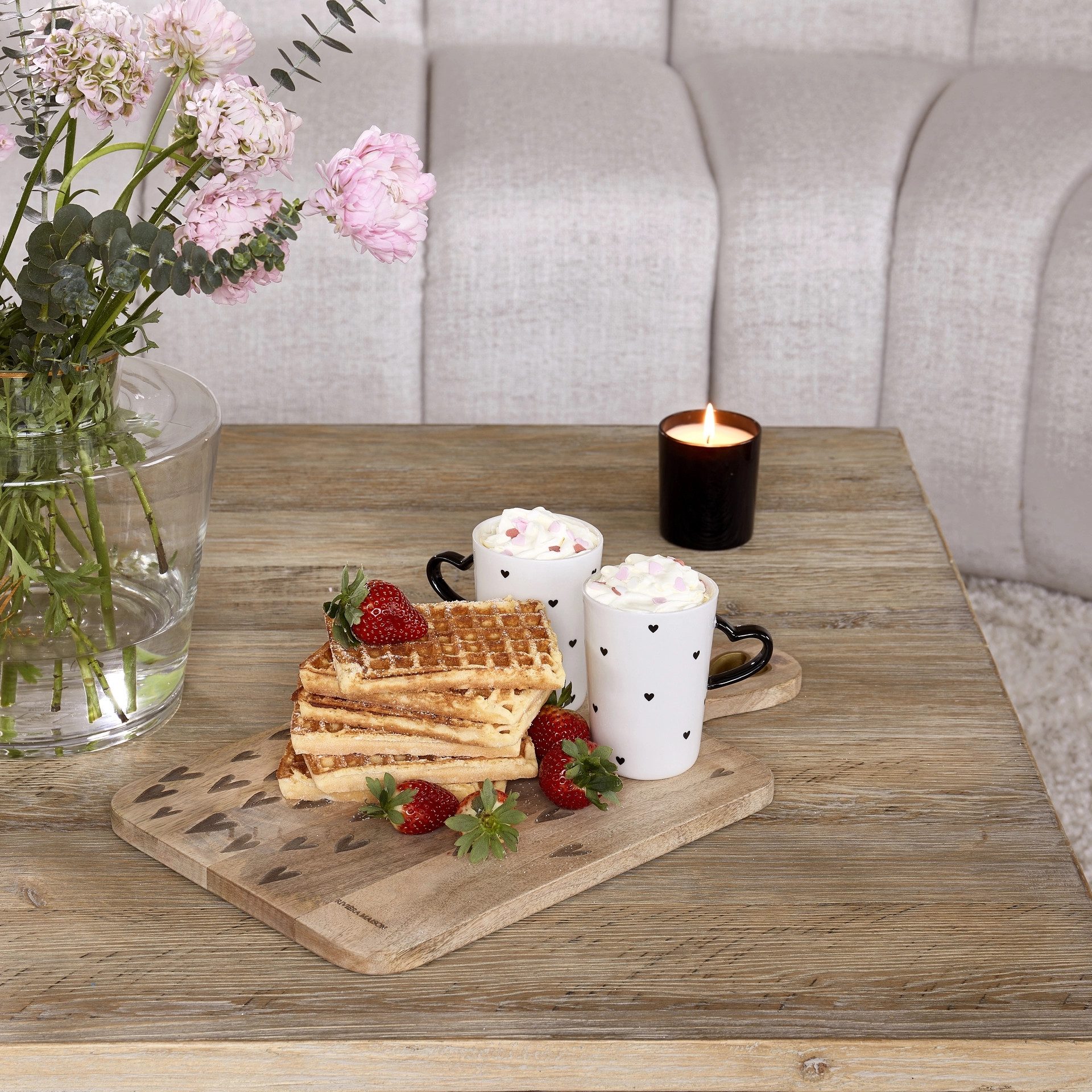 Rivièra Maison Schneidebrett Rivièra Maison Happy Hearts Chopping Board, Schneidebrett, Mango/Eisen
