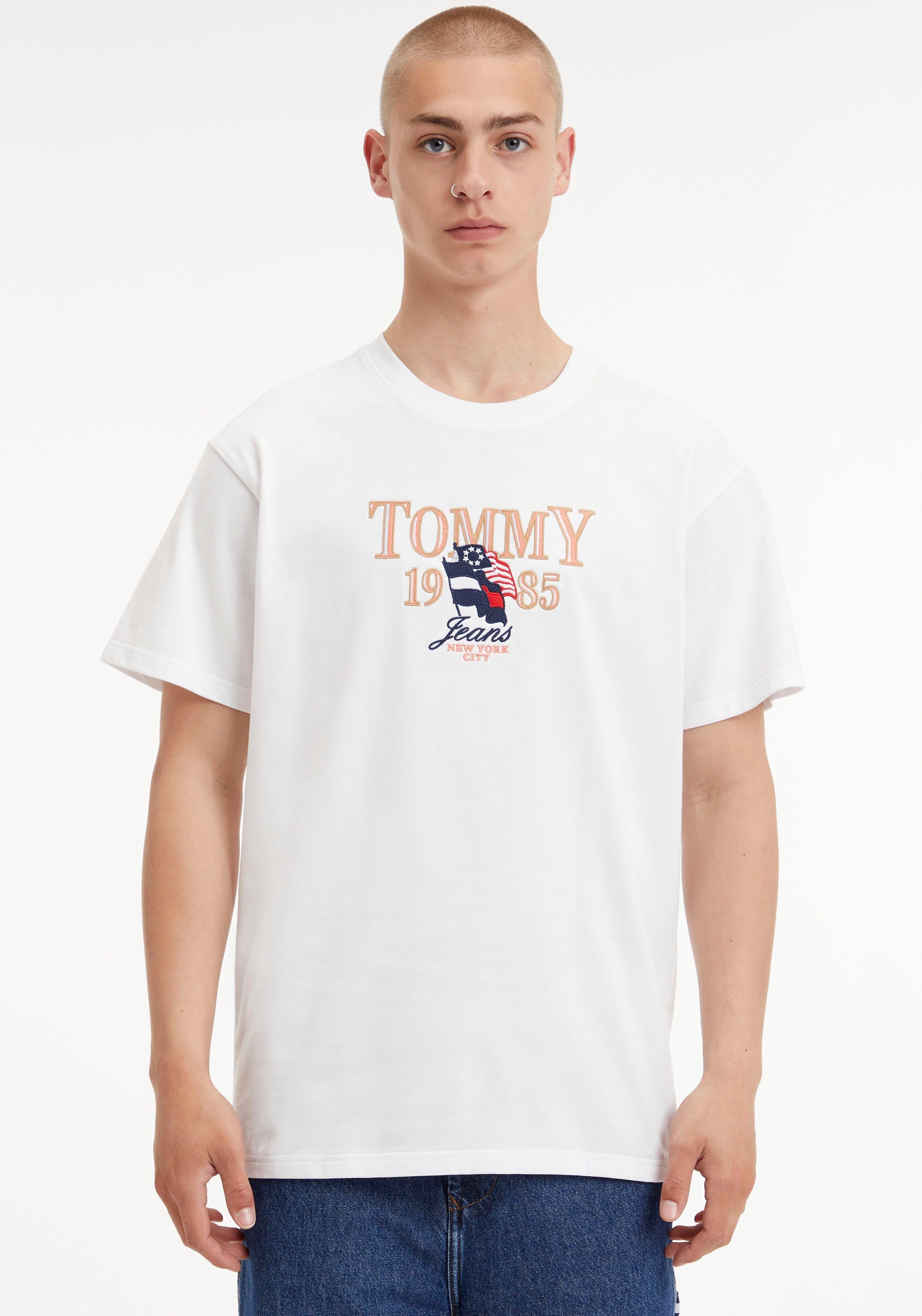 Tommy Jeans T-Shirt TJM RLXD TJ LUXE CHEST LOGO TEE mit Logostickereien White
