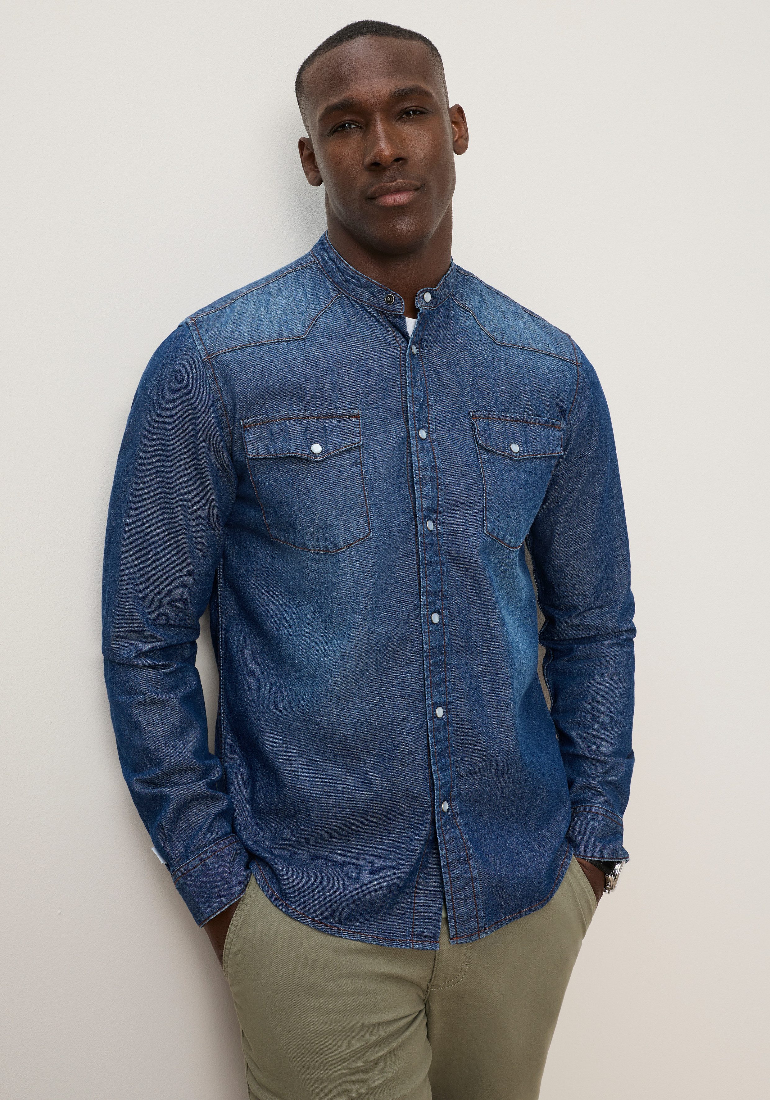 DELMAO Jeanshemd aus Baumwolle in Denim-Qualität, mit Stehkragen