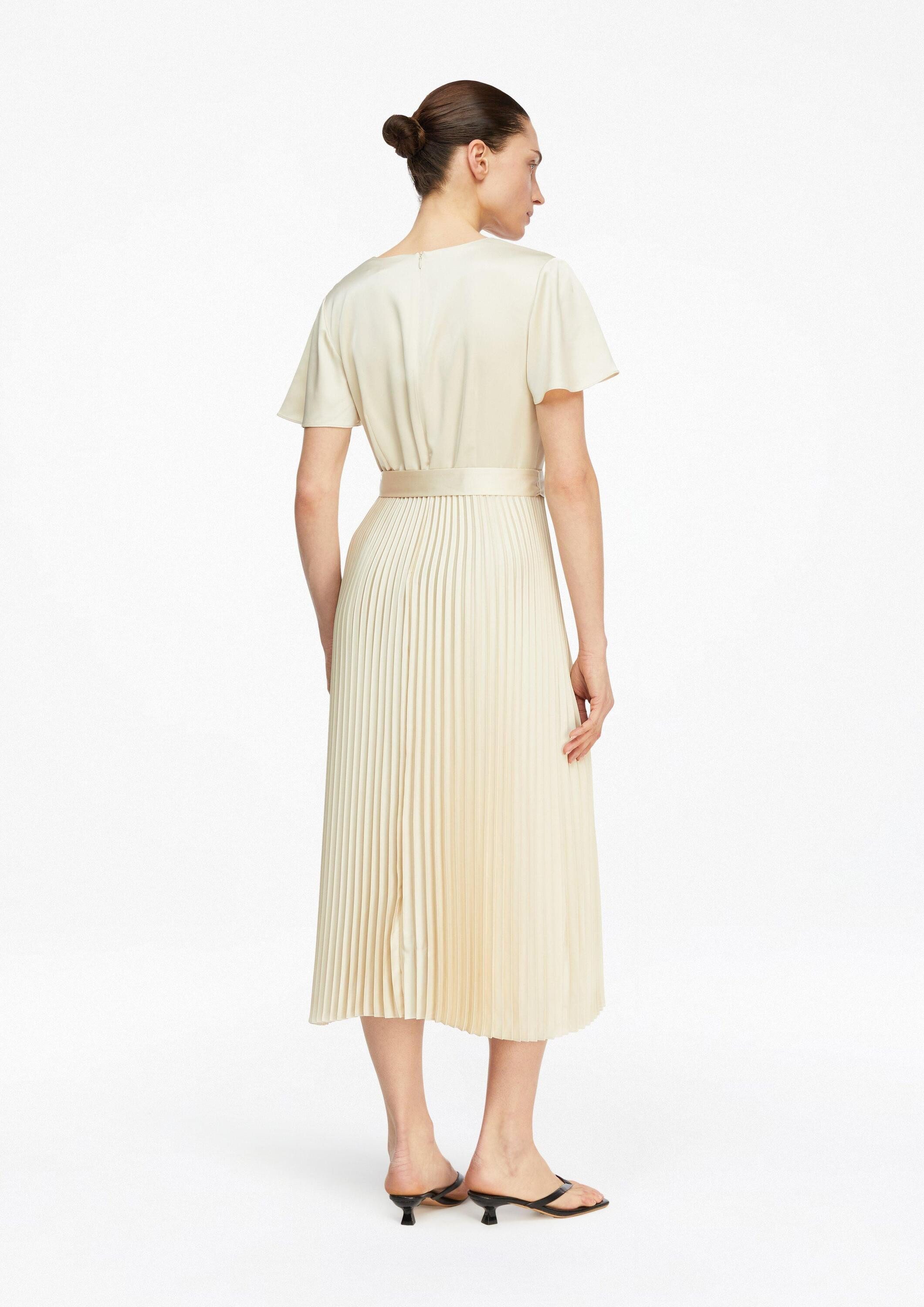 comma Midikleid Kleid Satinkleid mit fließenden Ärmeln und Plissée-Rock