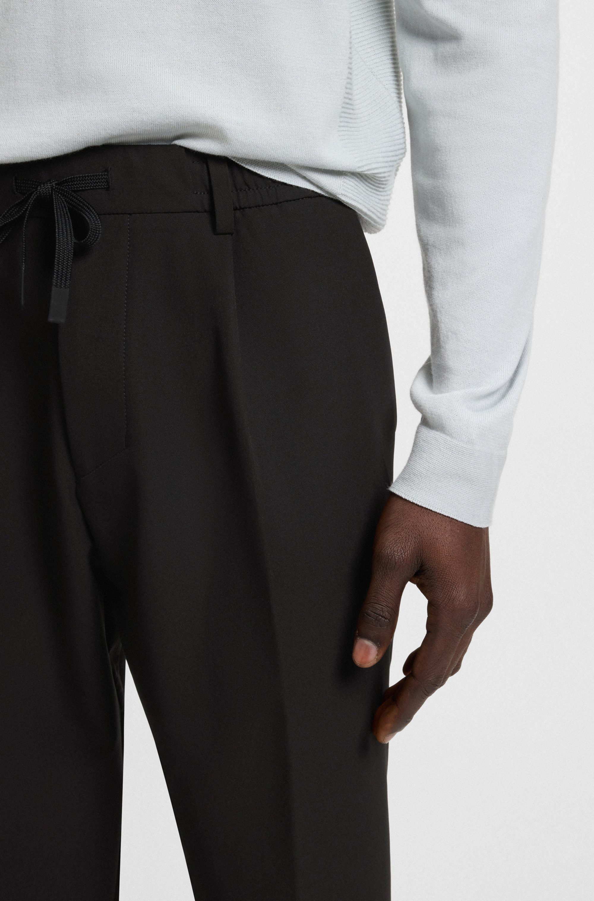 BOSS GREEN Webhose T_Convert-Pleat mit Zugbund günstig online kaufen