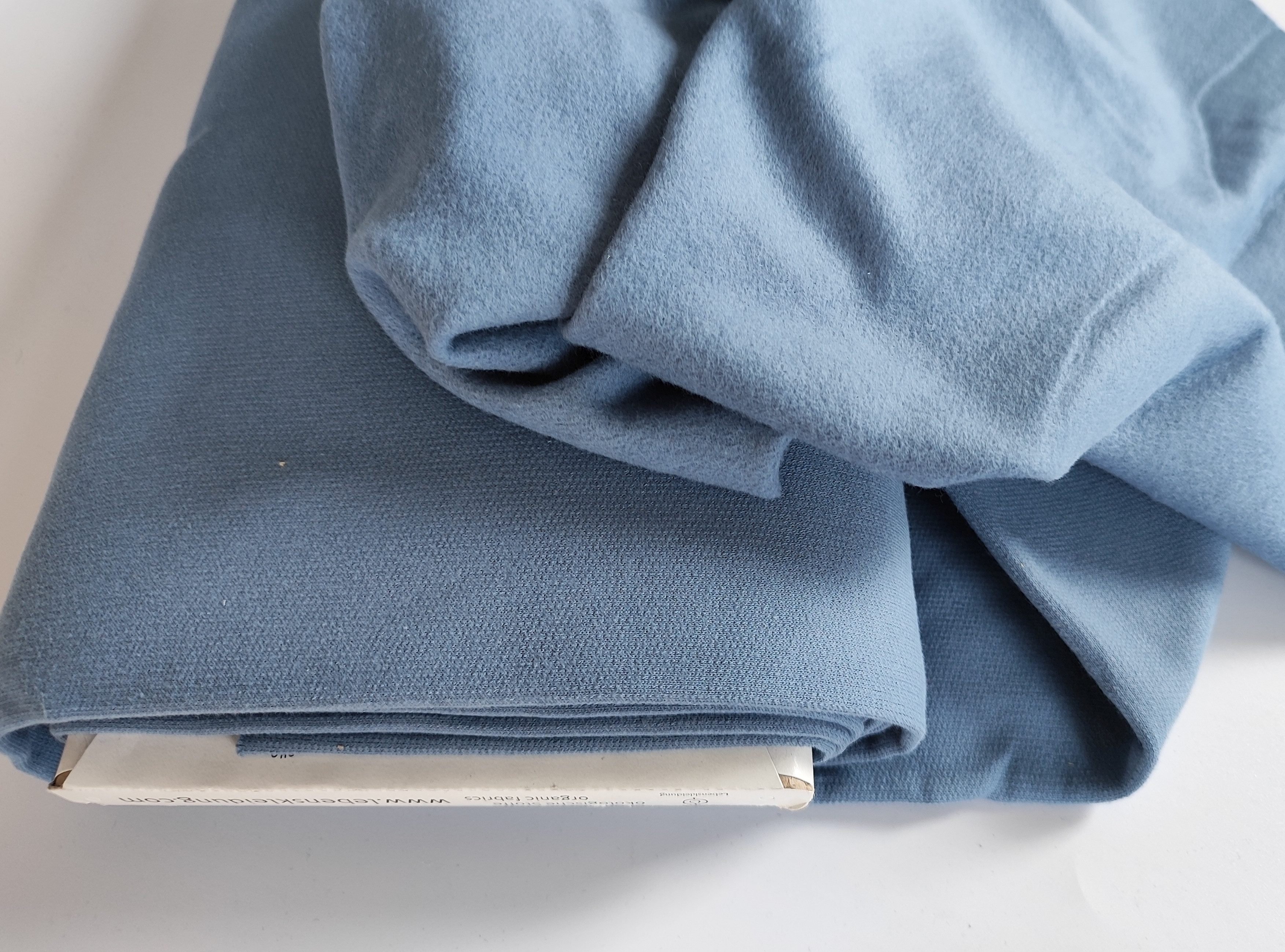 Thumbnail - larissastoffe Stoff Bio Sweatstoff French Terry Uni Lebenskleidung, rauchblau, Meterware, 50 cm x 170 cm überbreit