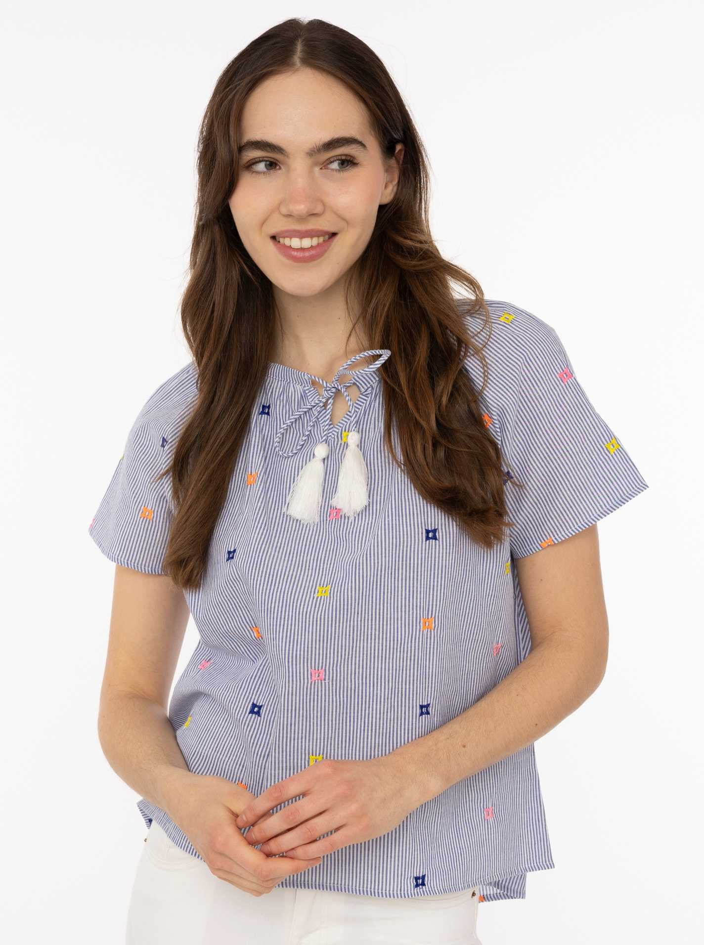 Zwillingsherz Kurzarmbluse "Stripe & Stitch" Kurzarm, mit Stickerei, Tunnelzug und Tasseln