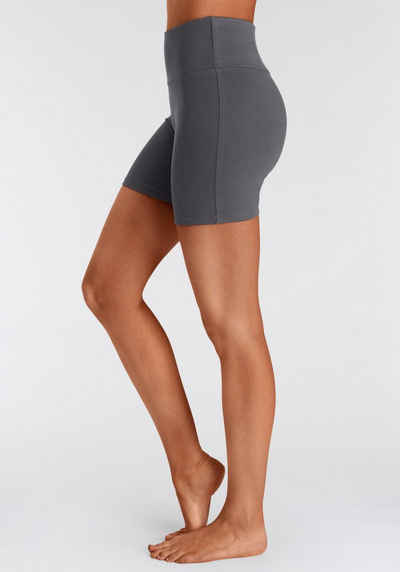 LASCANA Shorts mit breitem Bündchen und Logodruck