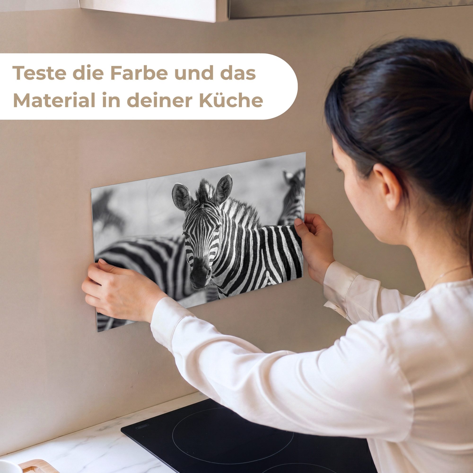 KitchenYeah Küchenrückwand Muster selbstklebend (keine Folie) Zebras - Schwarz - Weiß, (1-tlg), Spritzschutz, Küche, Rückwand, Küchenwand, Küchenfront, 30x20 cm