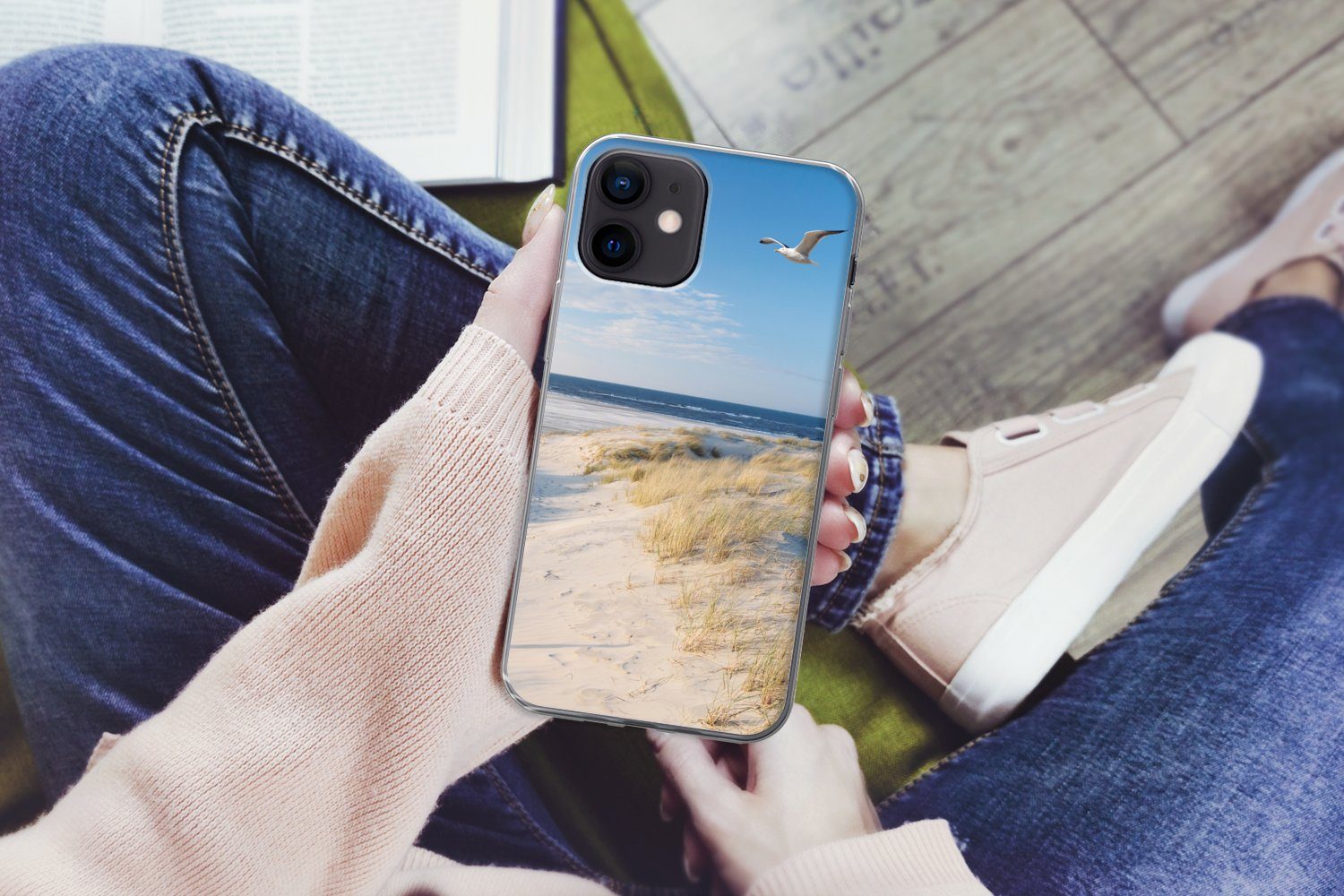 MuchoWow Handyhülle für Apple iPhone 12 Mini Düne - Möwe - Strand - Meer - Sonne, Smartphone-Bumper, Print, Handy Schutzhülle Dünn