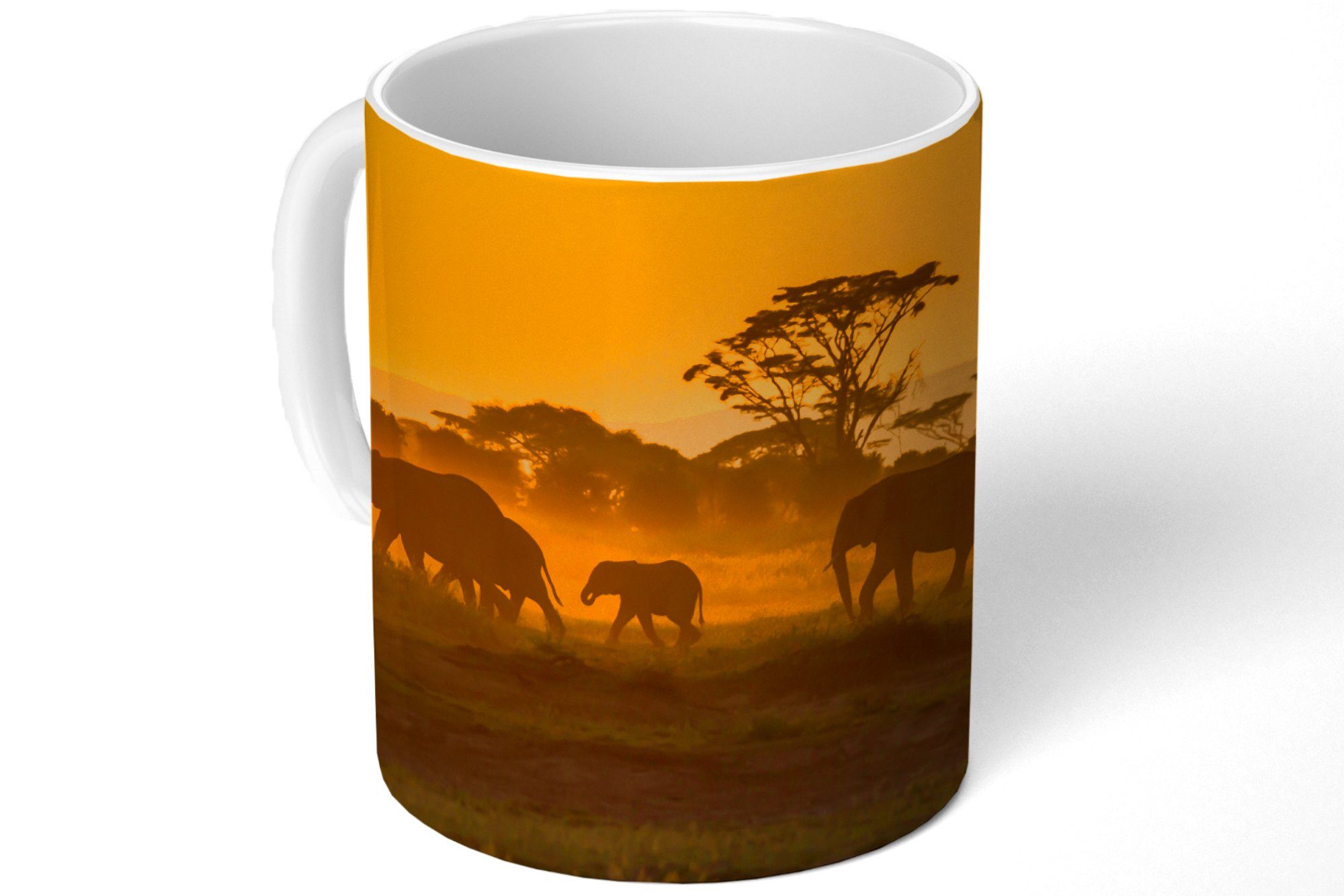 Sonnenaufgang, Keramik, MuchoWow Elefantenherde bei Geschenk Kaffeetassen, Teetasse, Becher, Teetasse, Tasse