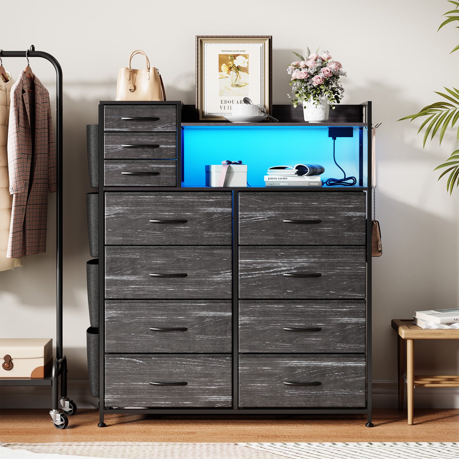 GarveeMore Kommode Highboard Kombikommode Schubkastenkommode mit 8+3 Stoffschubladen (1 St), Hochkommode mit 4 Seitenfächer, USB-Anschluss, LED, Haken und Regale
