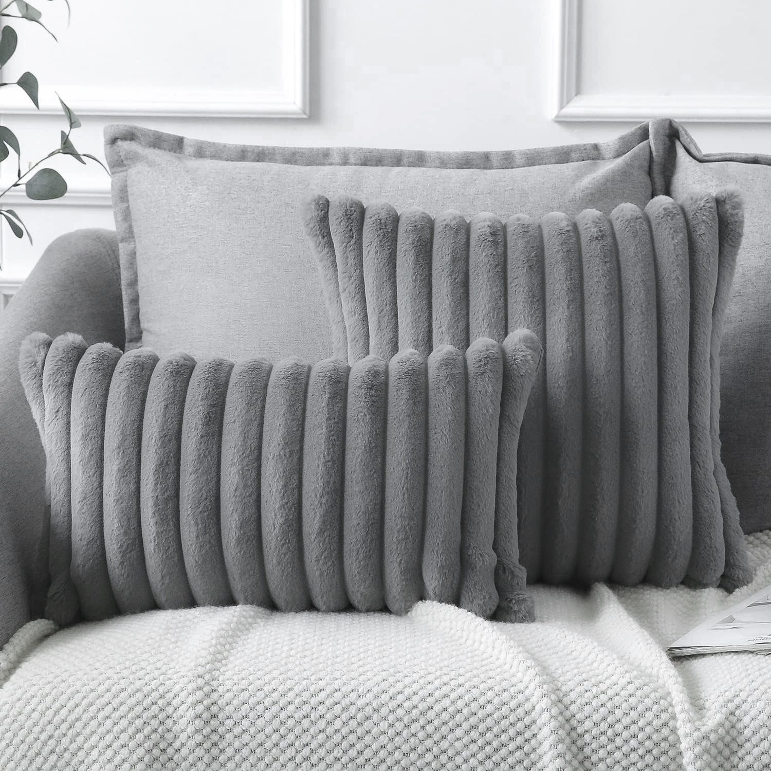 OKWISH Kissenbezüge 2er Set Flauschig Plüsch Deko Dekokissen Sofakissen Zierkissenbezüge, (2 Stück), 50x50 cm Sofakissen Couchkissen Bezug Sofa Schlafzimmer Reißverschluss