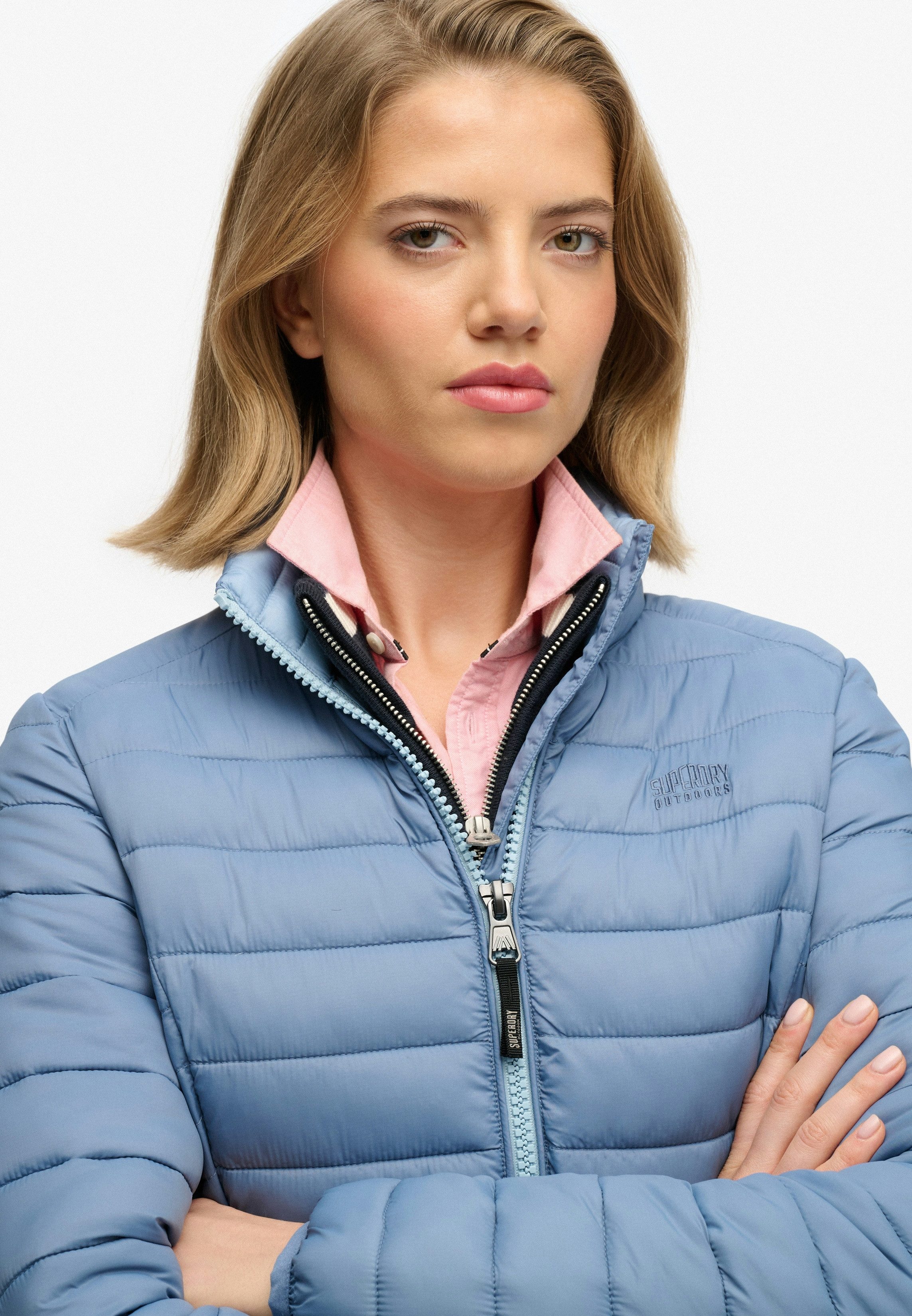 Superdry Steppjacke Fuji Lite Padded Jacket aus Nylon, normale Passform, mit Reißverschluss
