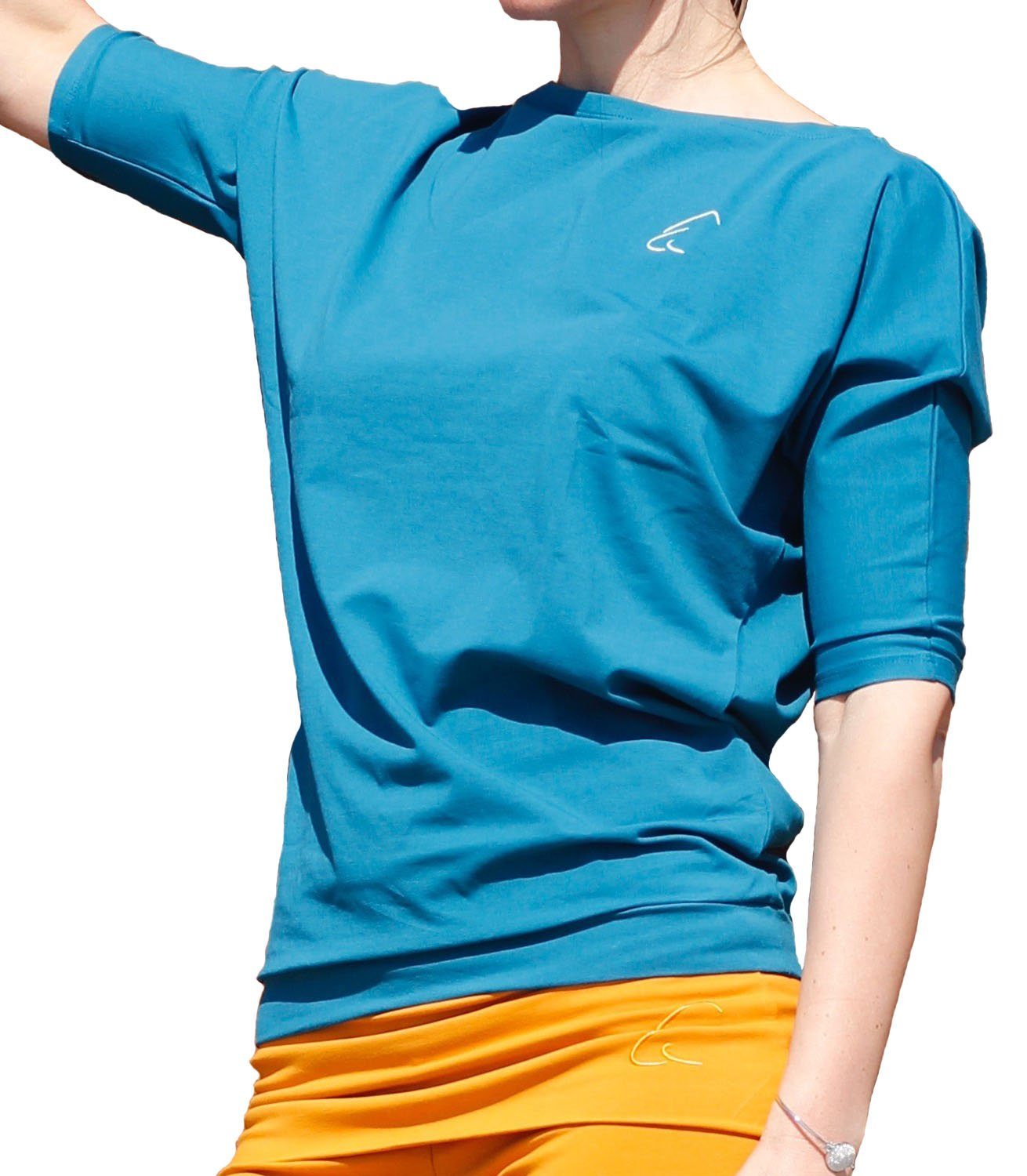 ESPARTO Yogashirt Halbarmshirt Sadaa in Bio-Baumwolle Wohlfühlshirt mit breitem Schulterausschnitt (U-Boot-Ausschnitt) Petrol